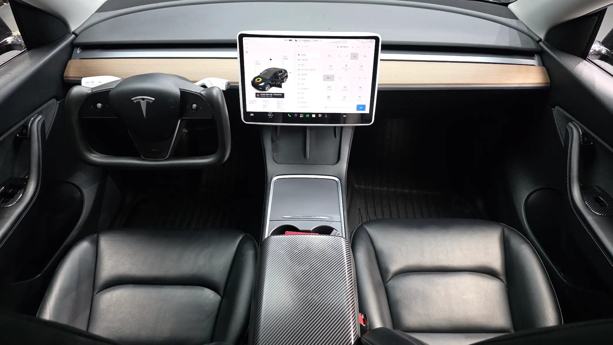Tesla Y AWD 2021 4/5