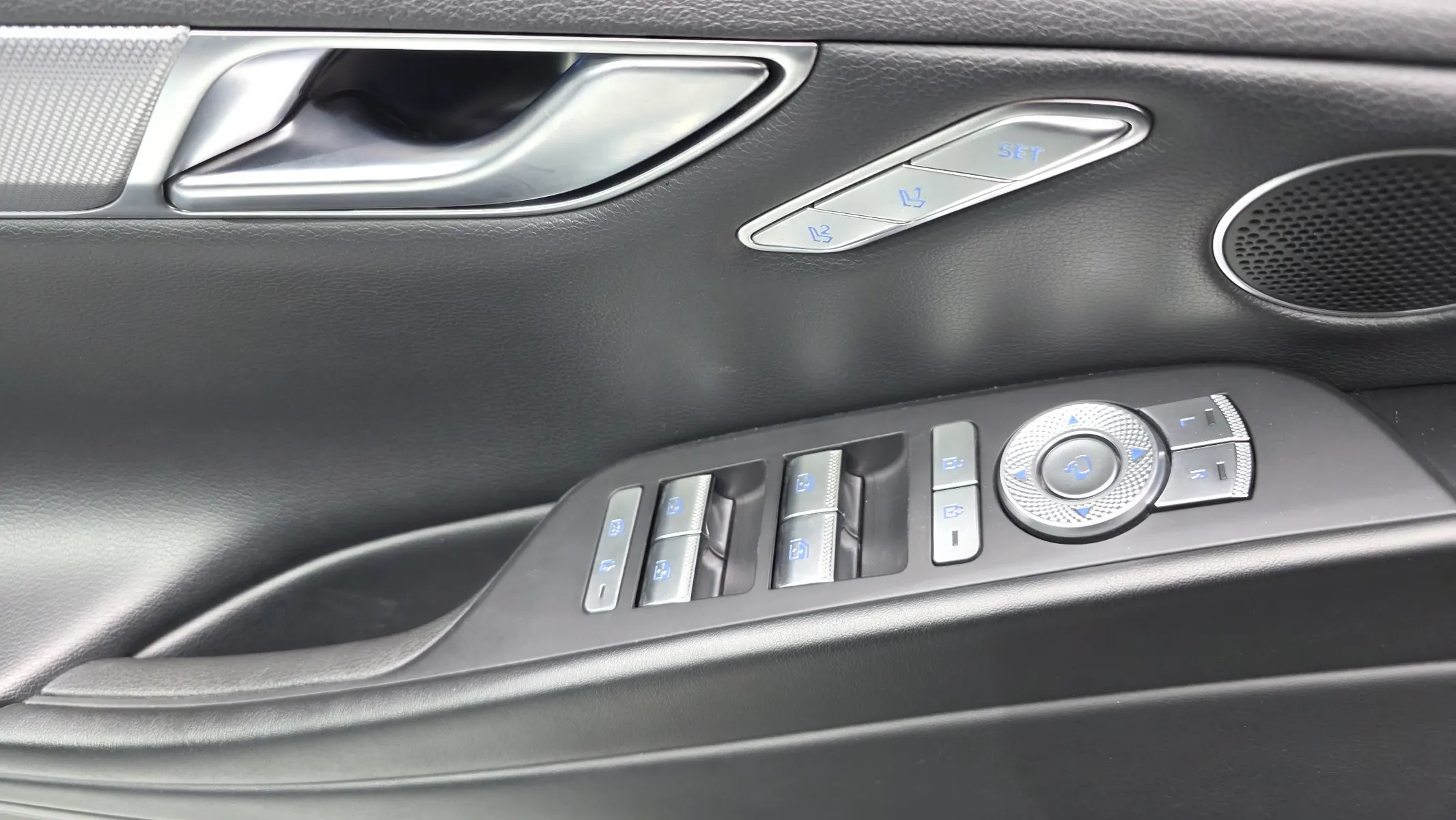 Genesis G80 (RG3) 2.5 AWD 2022 36/37
