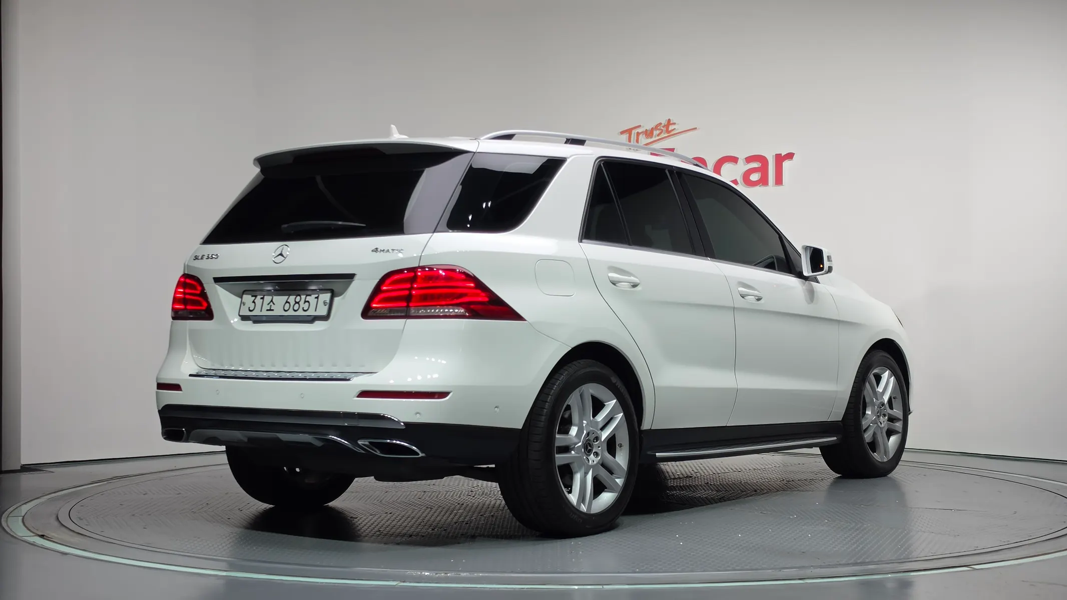 Mercedes-Benz GLE-Class W166 GLE350 d 4MATIC 2018 2/33