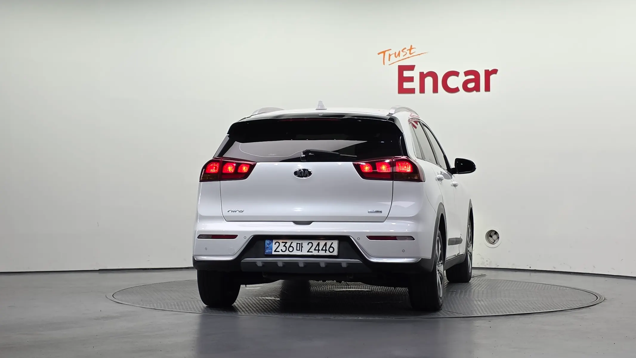Kia Niro 2016 3/5