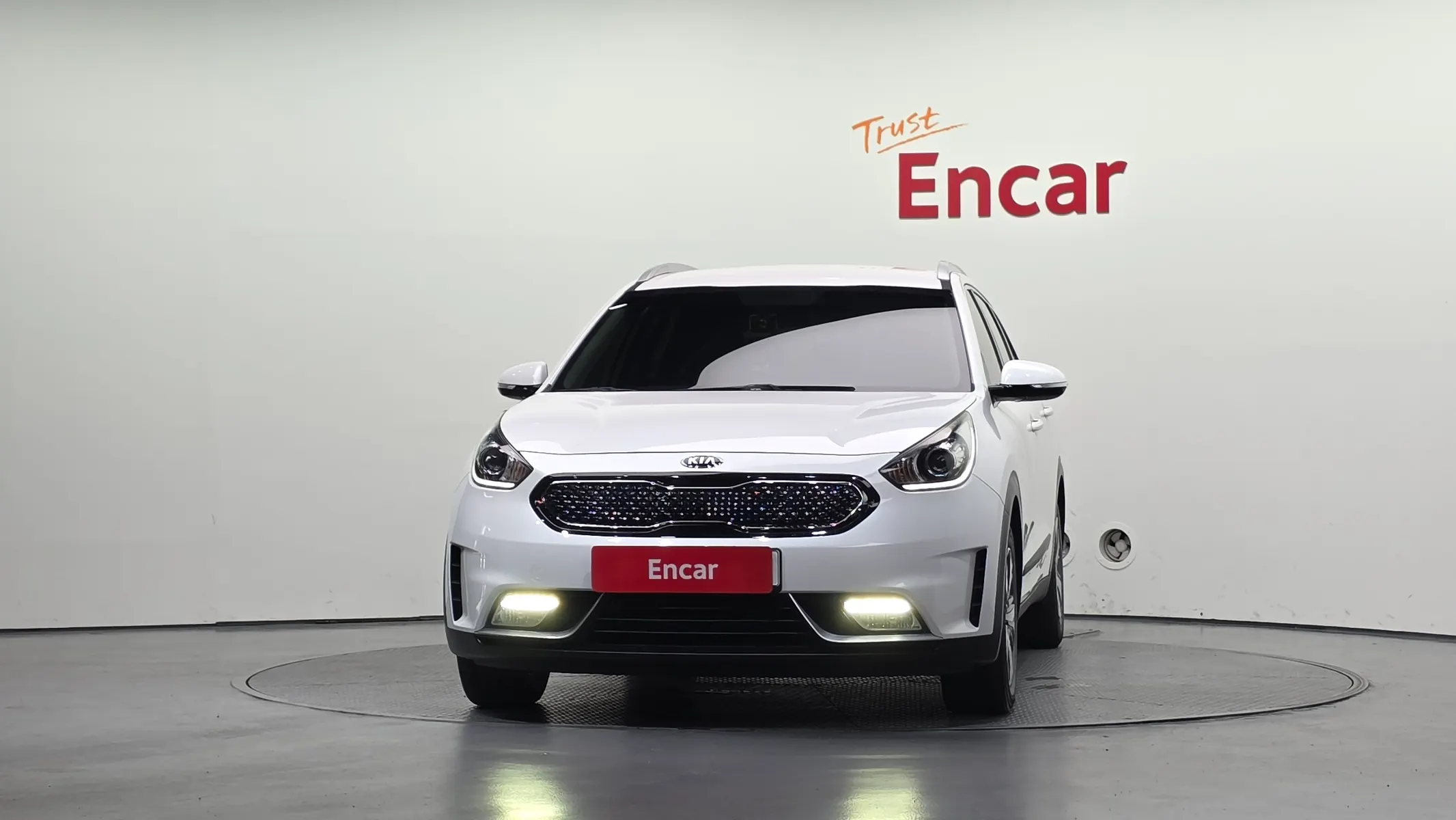 Kia Niro 2016 2/5