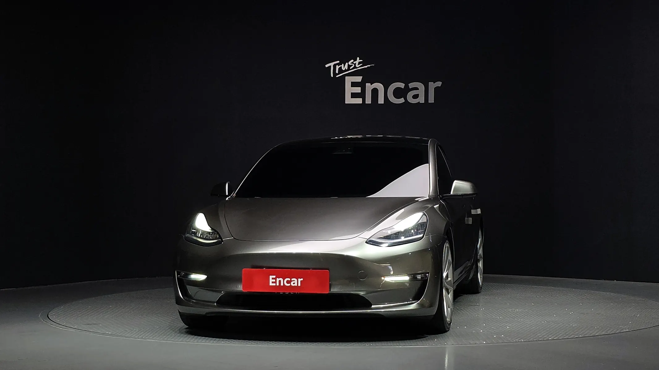 Tesla 3 AWD 2020 2/5