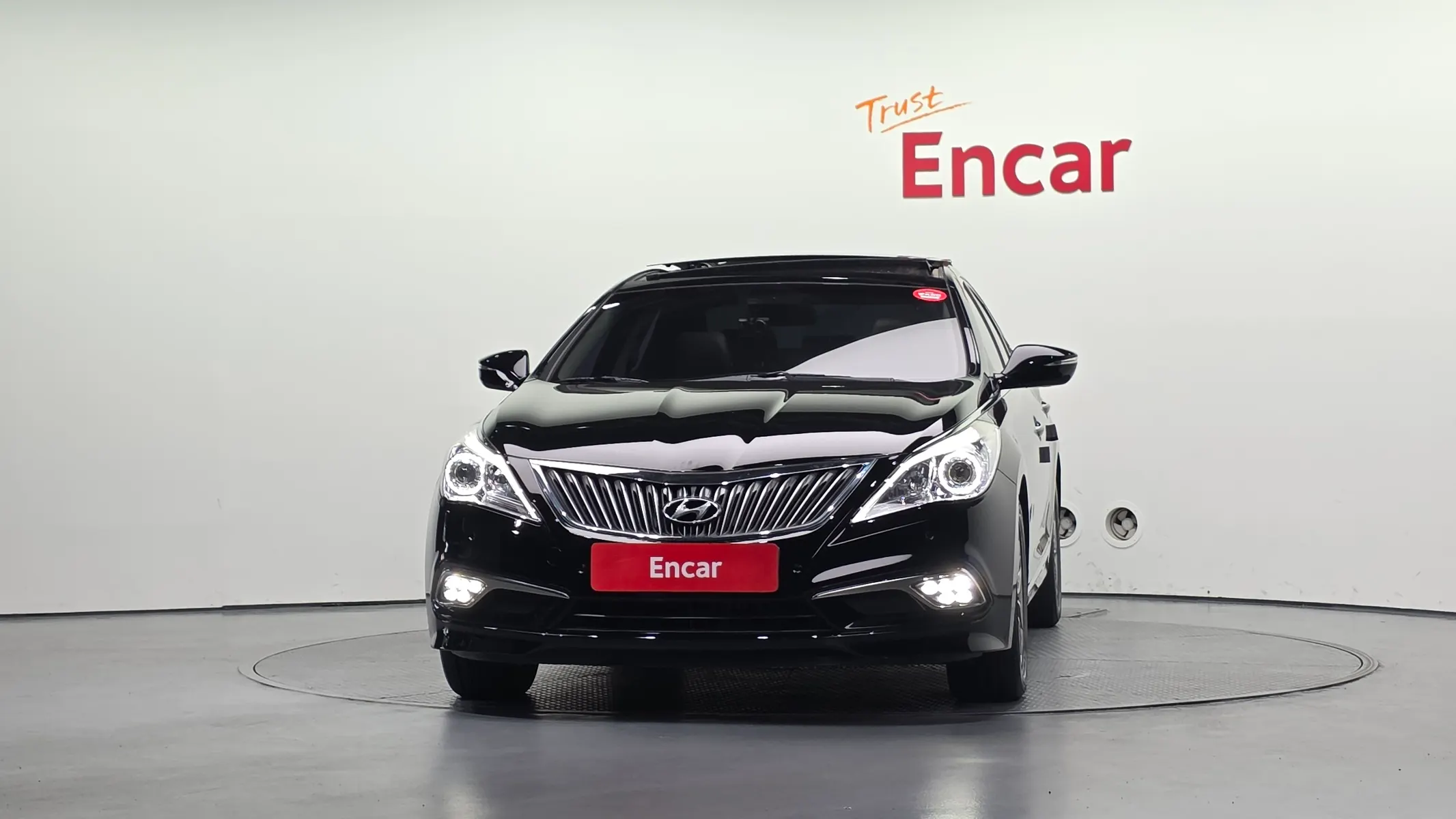 Hyundai Grandeur HG HG240 2015 2/5
