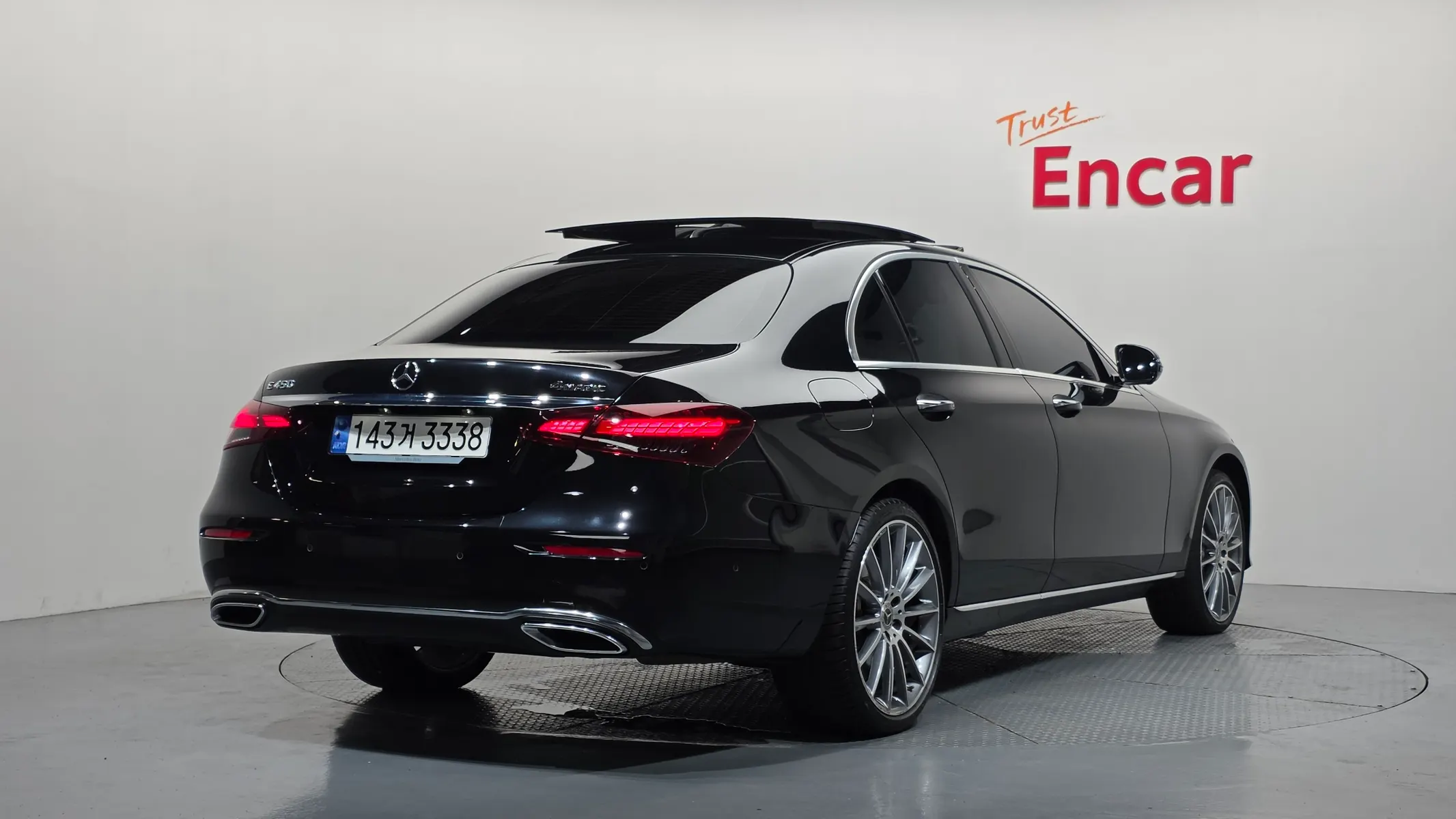Mercedes-Benz E-Class W213 E450 4MATIC 2023 2/21
