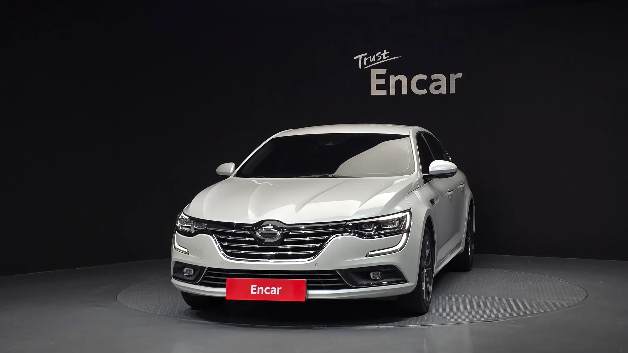 Renault Korea SM6 2.0 GDe RE 2019 2/5