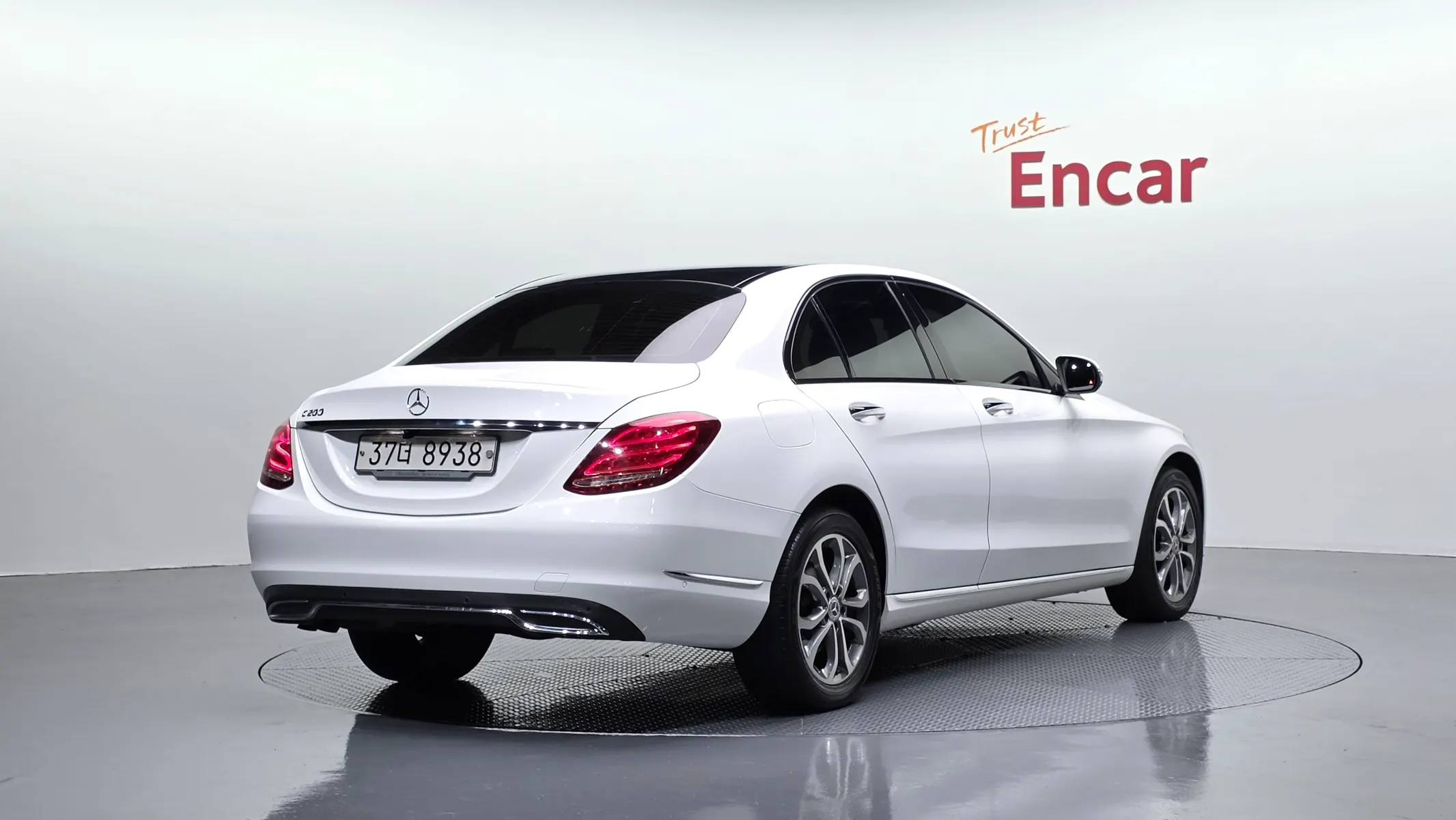Mercedes-Benz C-Class W205 C200 2014 2/21