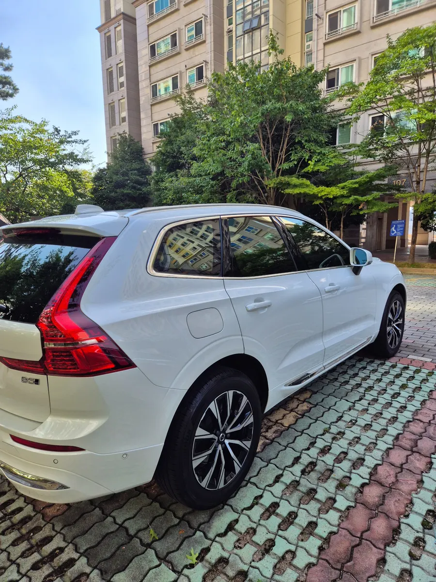 Volvo XC60 2 B5 2023 3/5