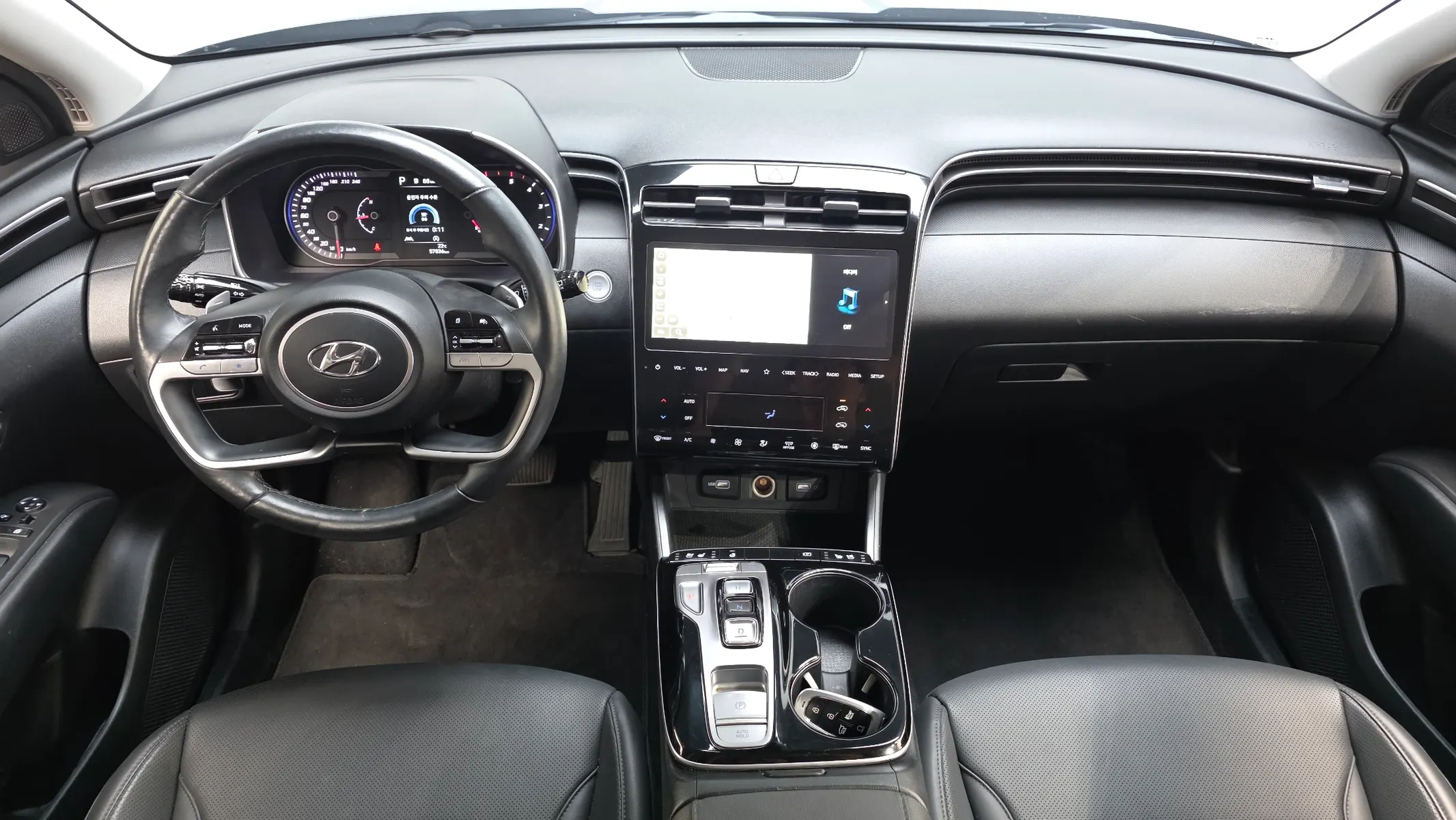 Hyundai (NX4) 2.0 2WD 2023 4/5