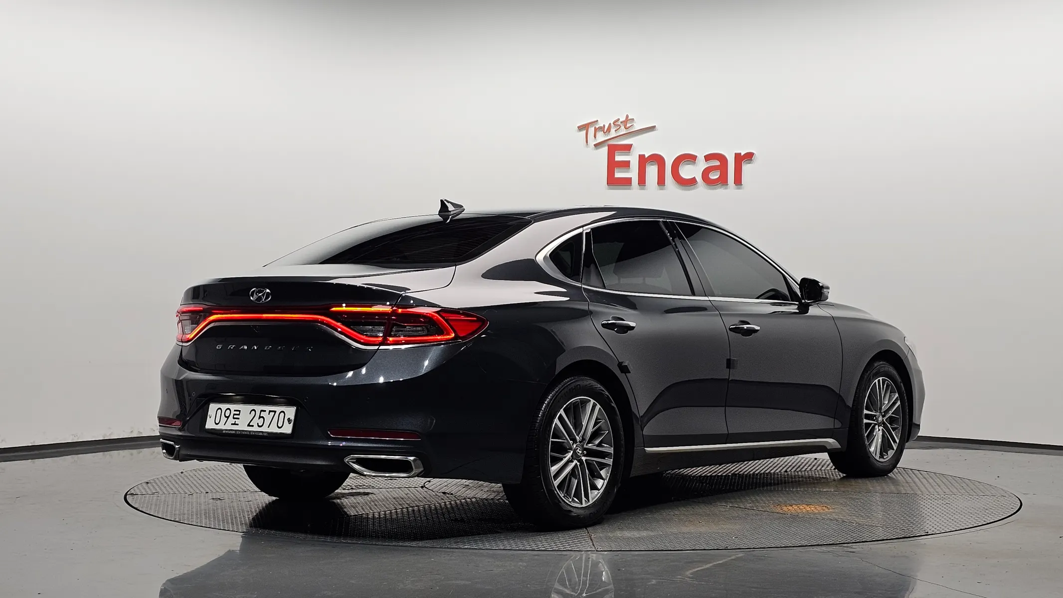 Hyundai IG 2.4 2019 2/34