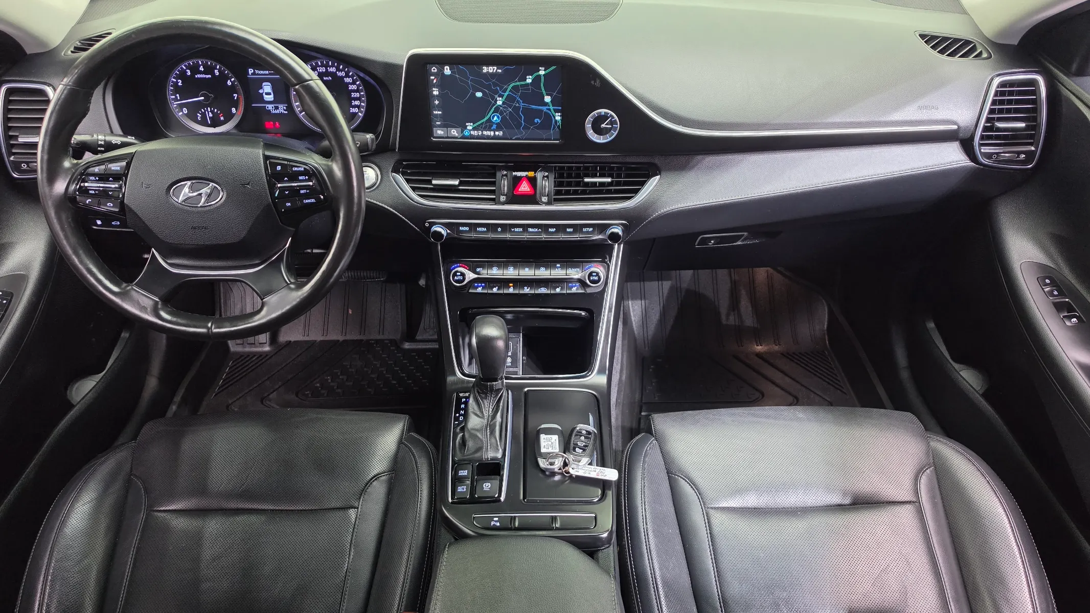 Hyundai IG 3.0 LPi () 2017 4/5