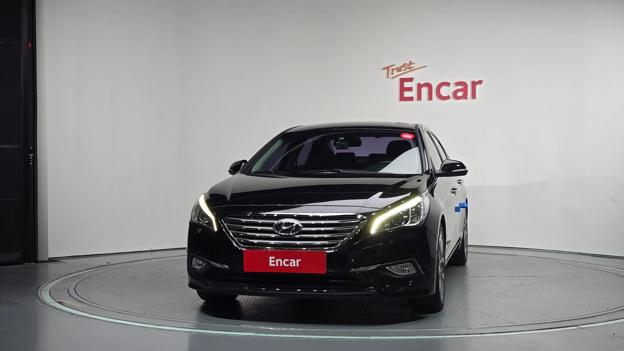Hyundai LF 2.0 2016 2/5