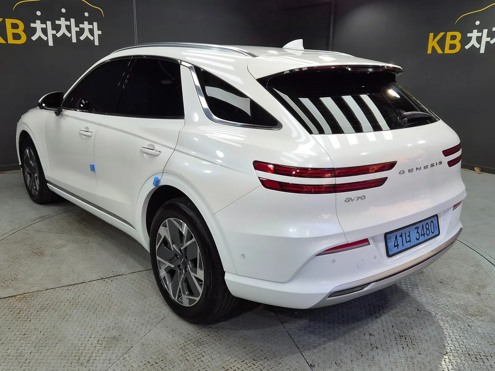 Genesis GV70 e-AWD 2022 3/5