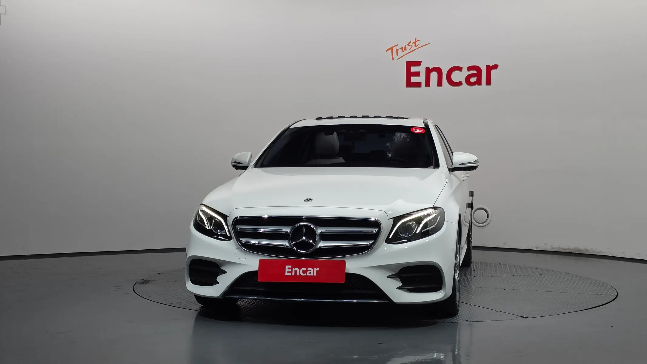 Mercedes-Benz E-Class W213 E300 AMG Line 2019 3/41