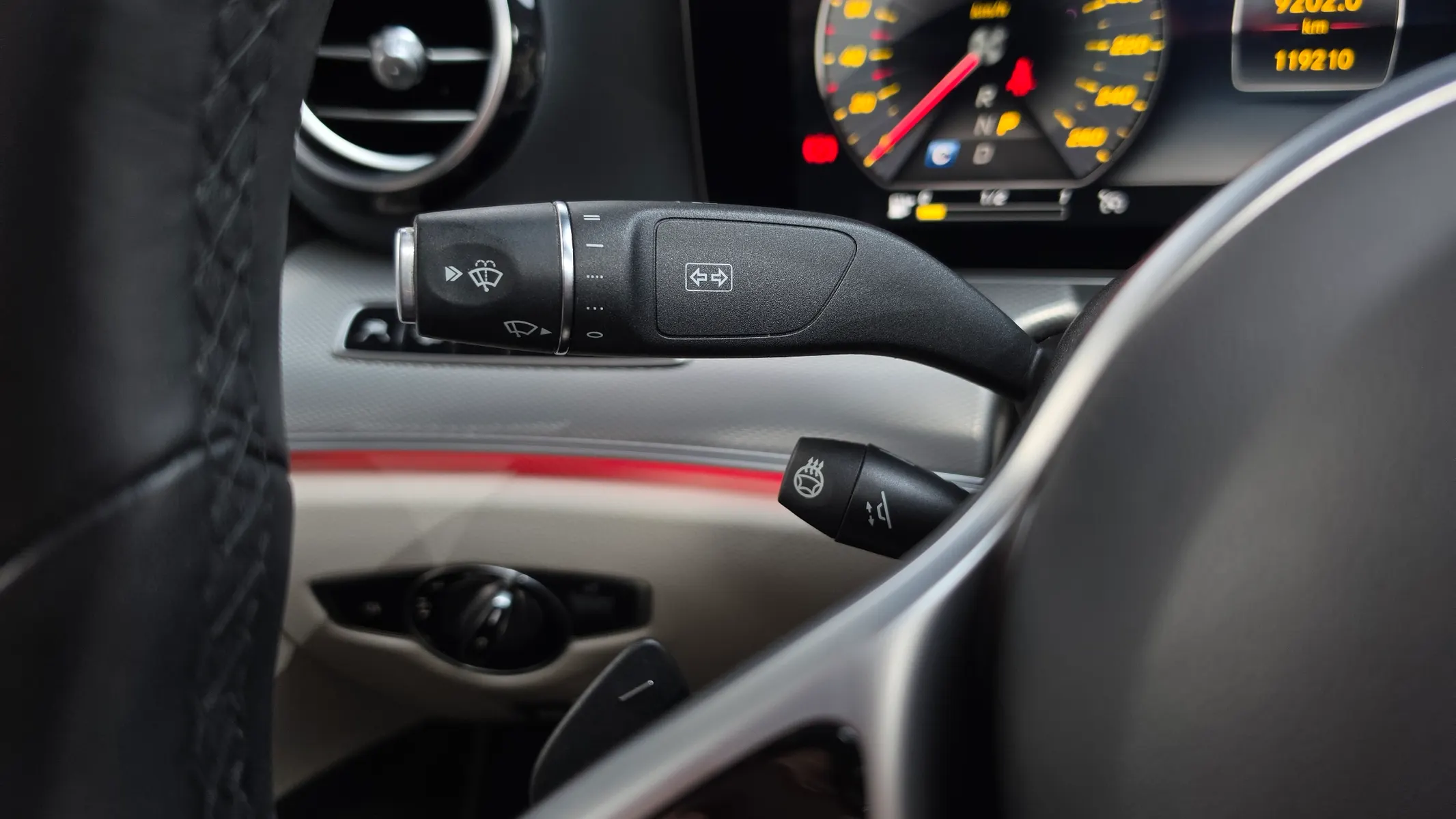 Mercedes-Benz E-Class W213 E300 AMG Line 2019 40/41