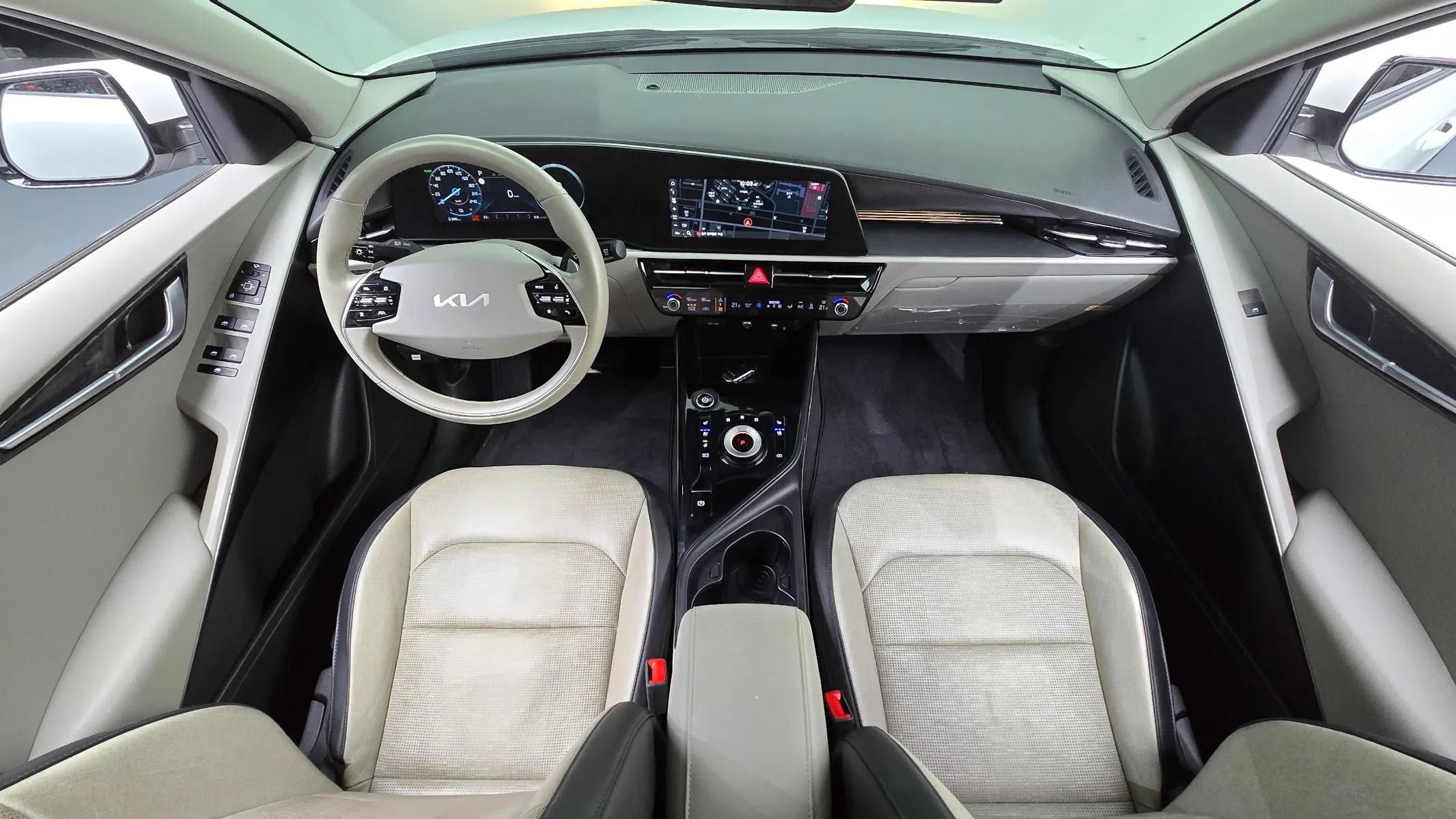 Kia EV 2022 4/5