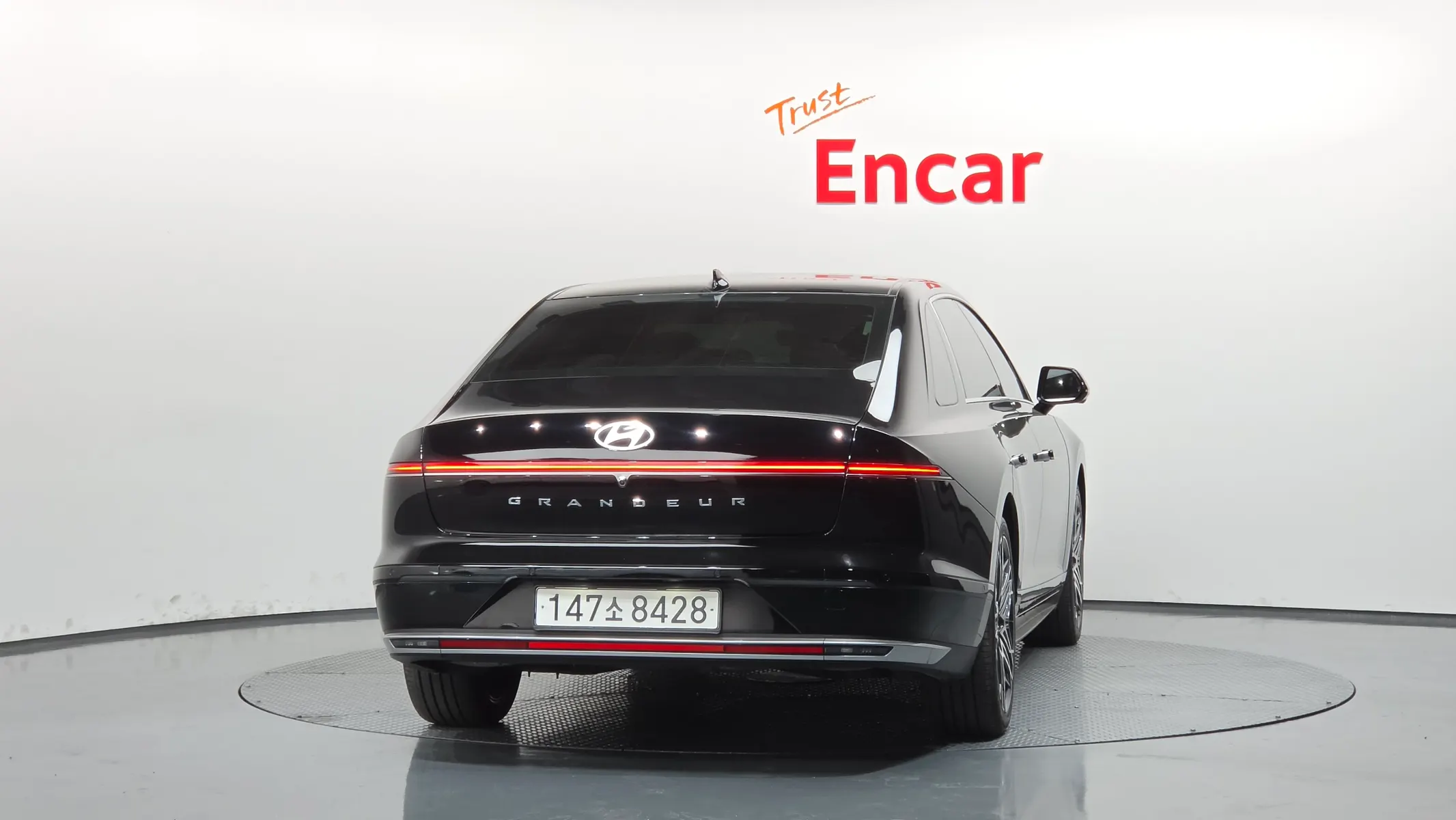 Hyundai (GN7) 2023 3/5