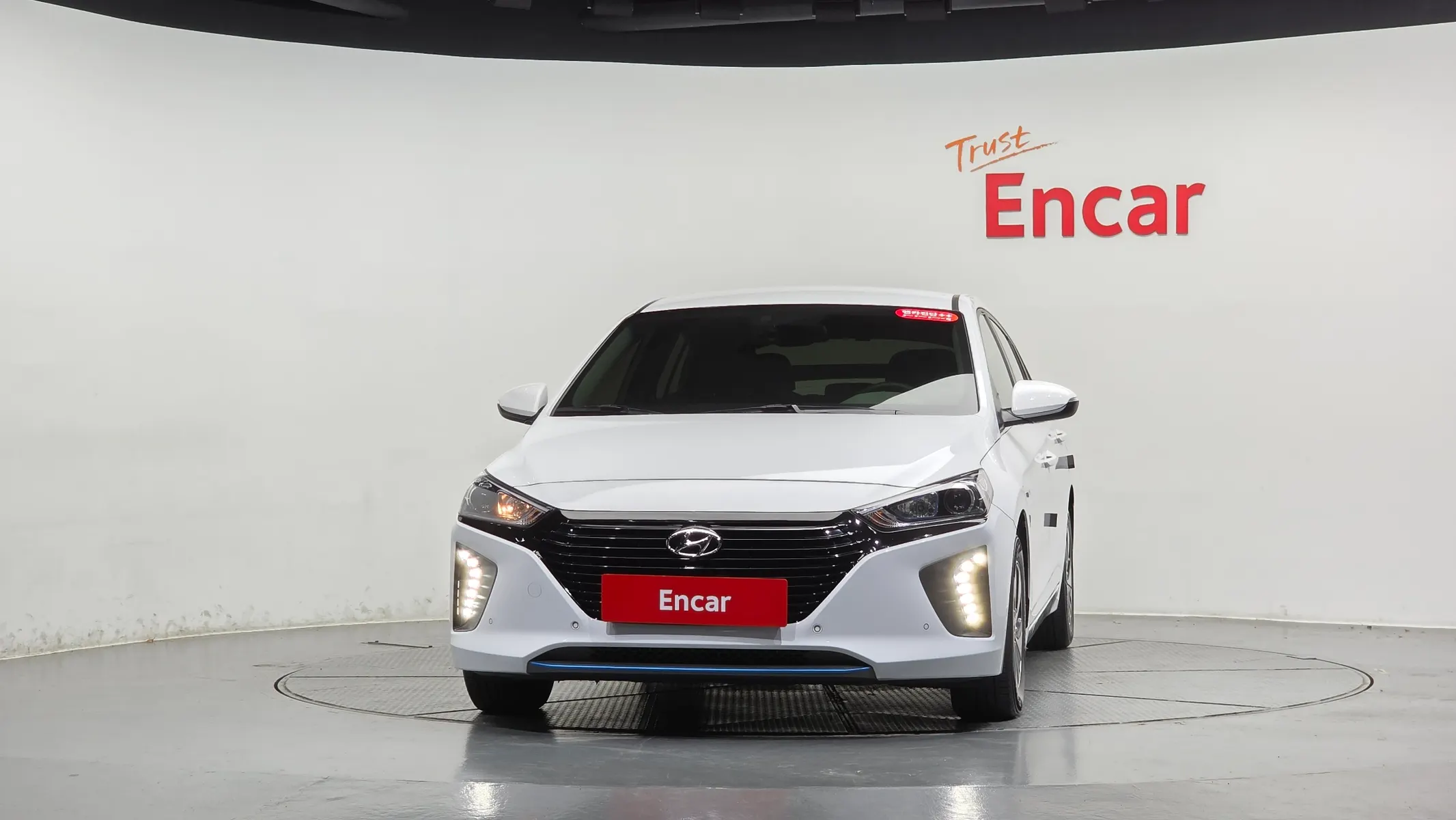 Hyundai 아이오닉 하이브리드 N 2018 2/5