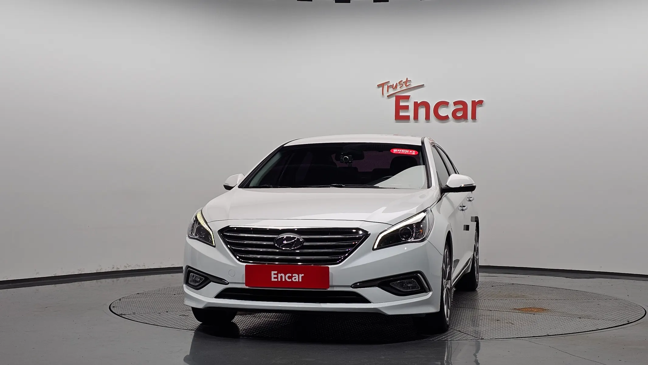 Hyundai LF 2.0 2015 2/5