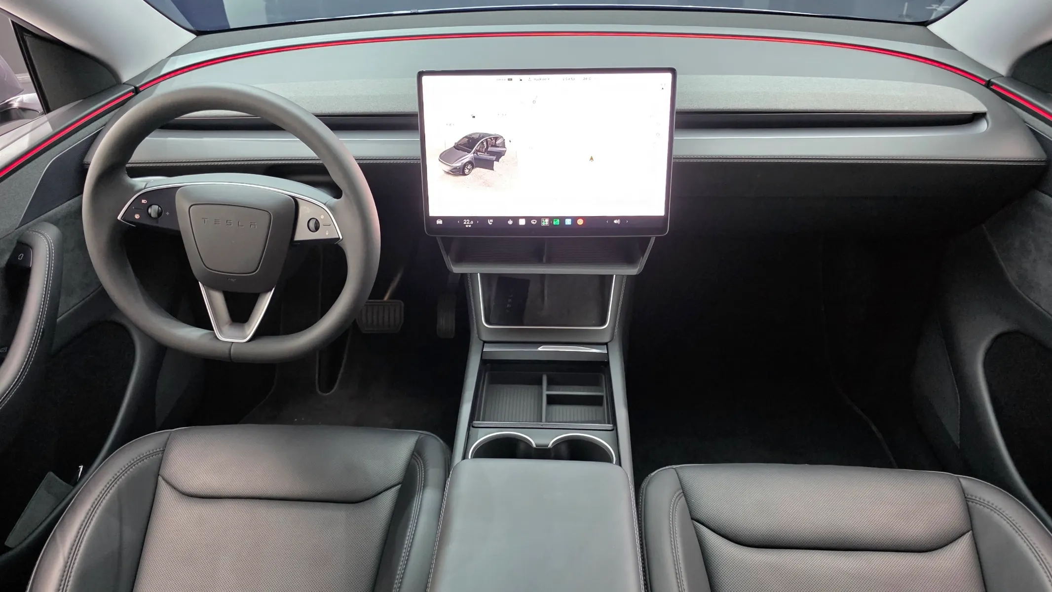 Tesla Y AWD 2025 4/5