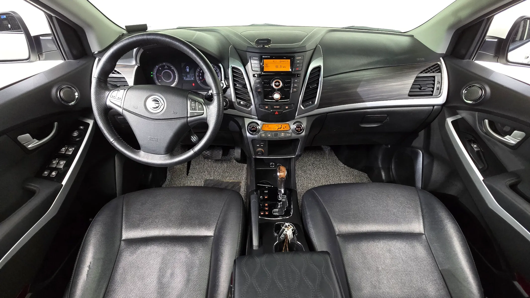 KG Mobility C 2.2 RX 2WD 2016 4/5