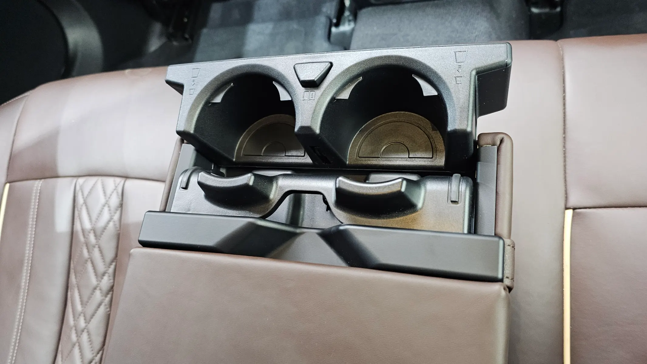 BMW 5 Series (G30) 520d 2020 32/33