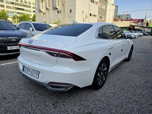 Hyundai IG 2022 3/5