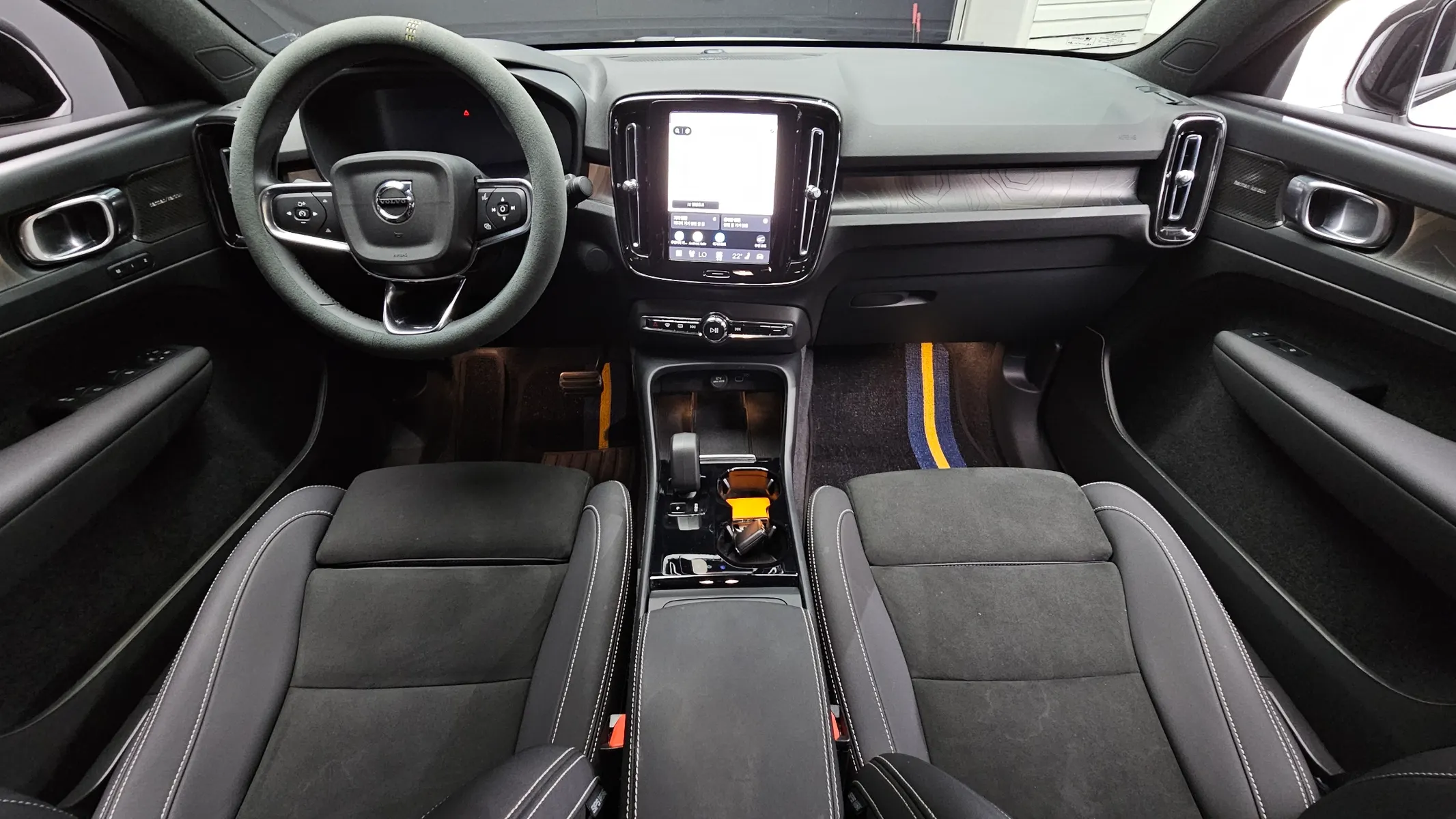 Volvo C40 2022 4/5