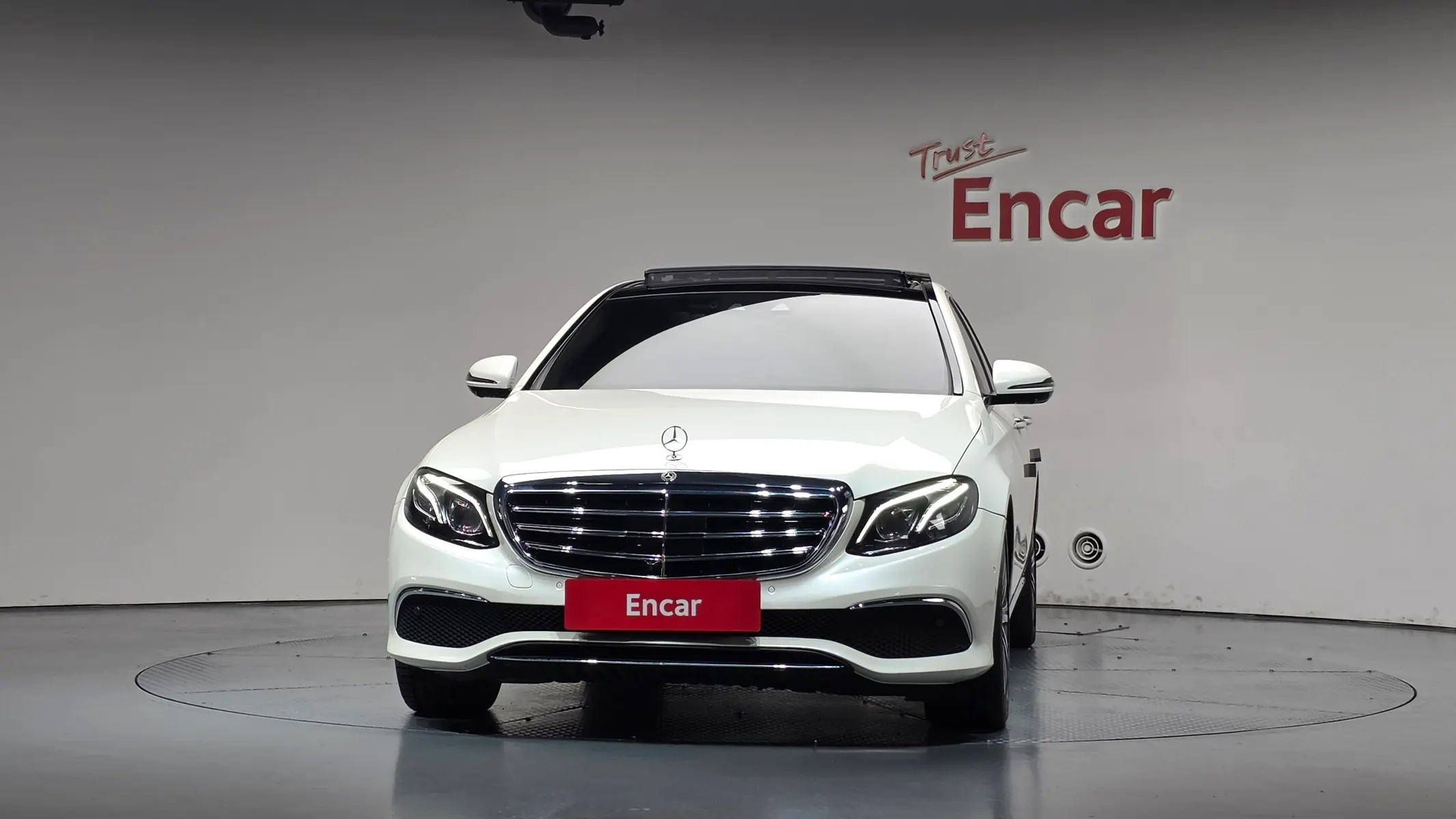 Mercedes-Benz E-Class W213 E400 4MATIC 2017 3/40