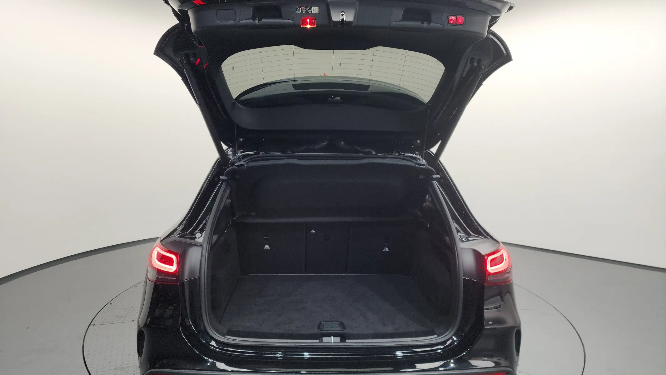 Mercedes-Benz GLA-Class H247 GLA45 AMG 4MATIC+ 2023 20/21