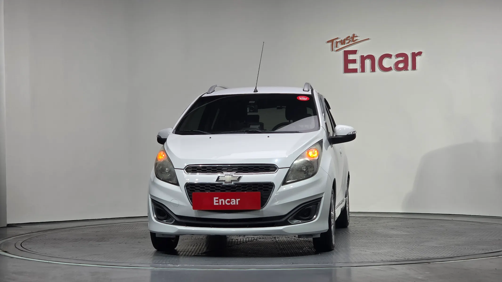 Chevrolet Spark LT 2013 2/5