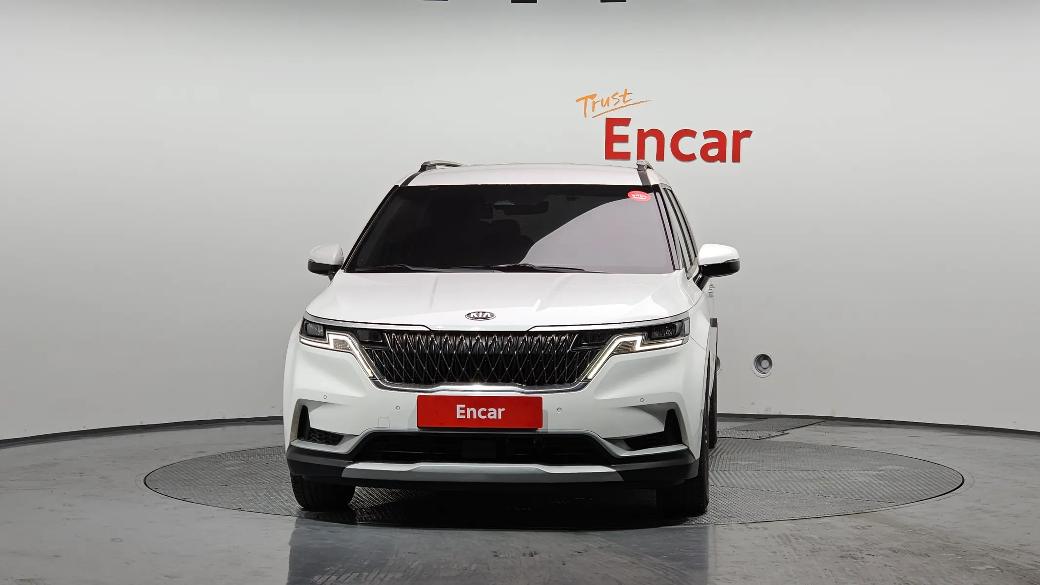 Kia Carnival 9 2021 2/5