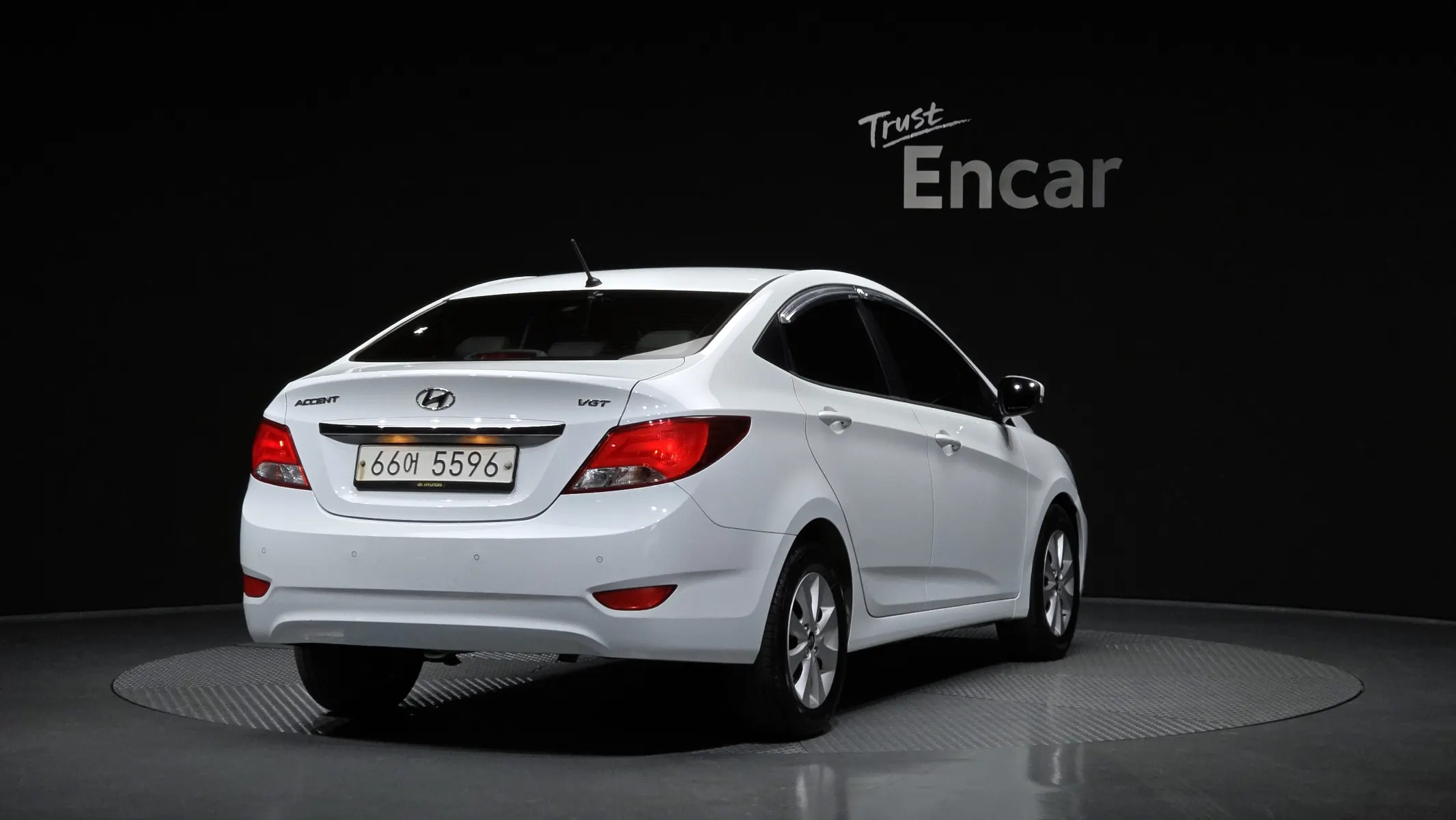 Hyundai () 1.6 VGT 2015 2/21