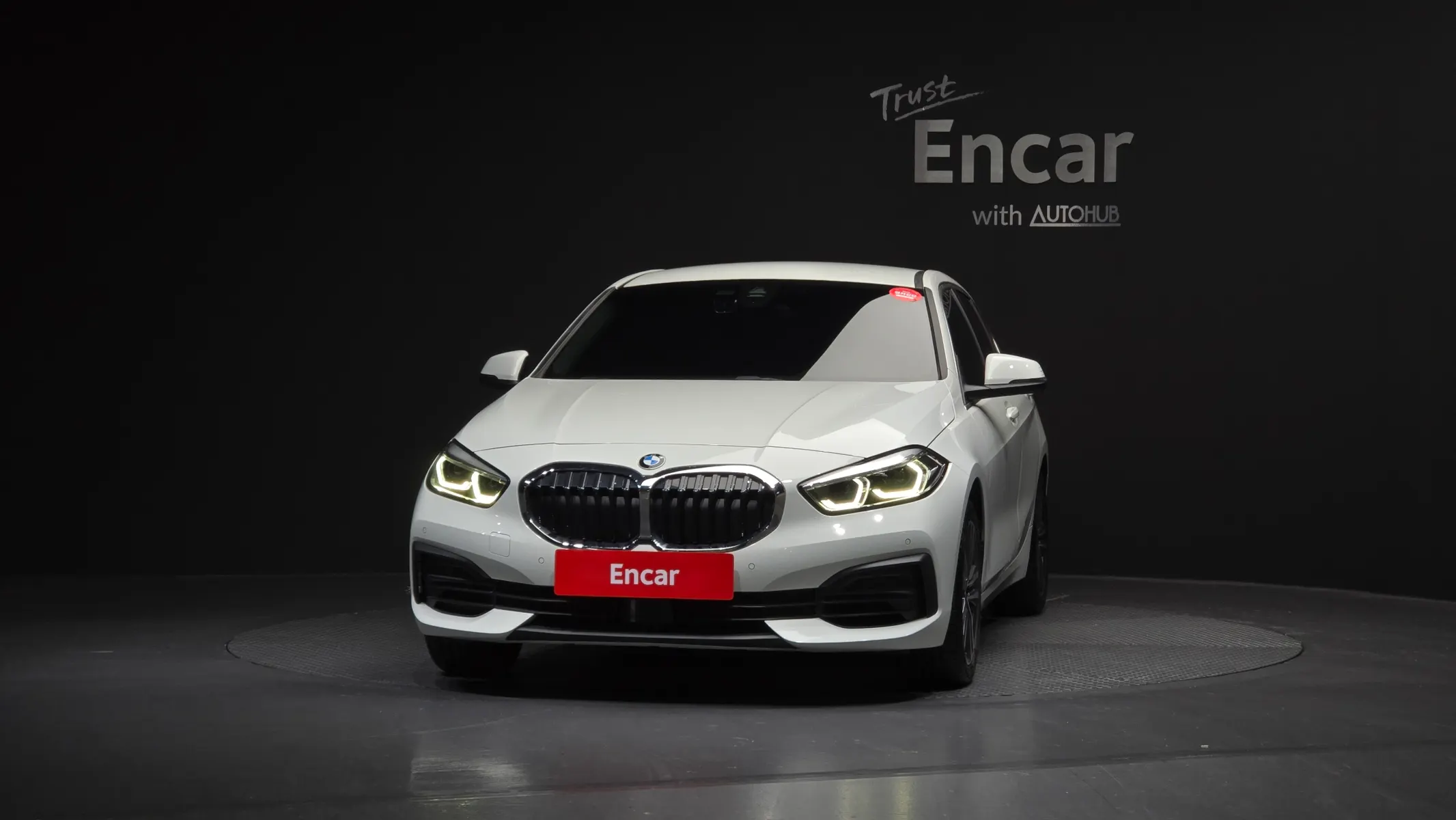 BMW 1 Series (F40) 120i 2022 3/21