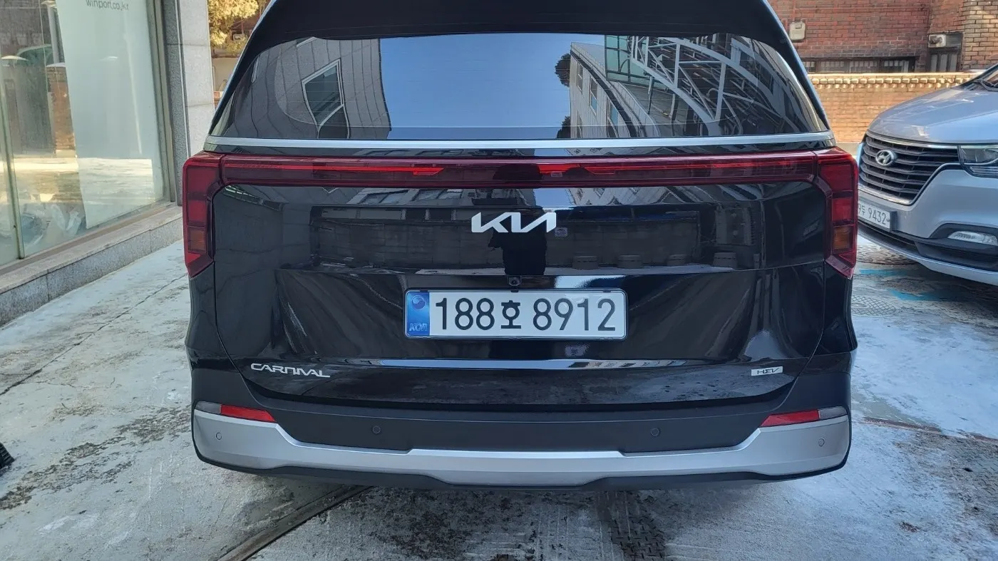Kia 4 HEV 9 2026 2/4