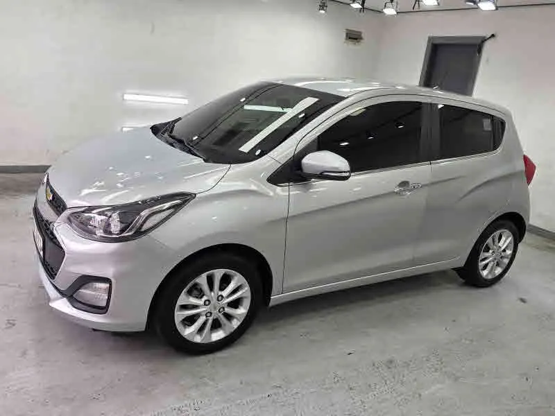 Chevrolet Spark 2019 2/5