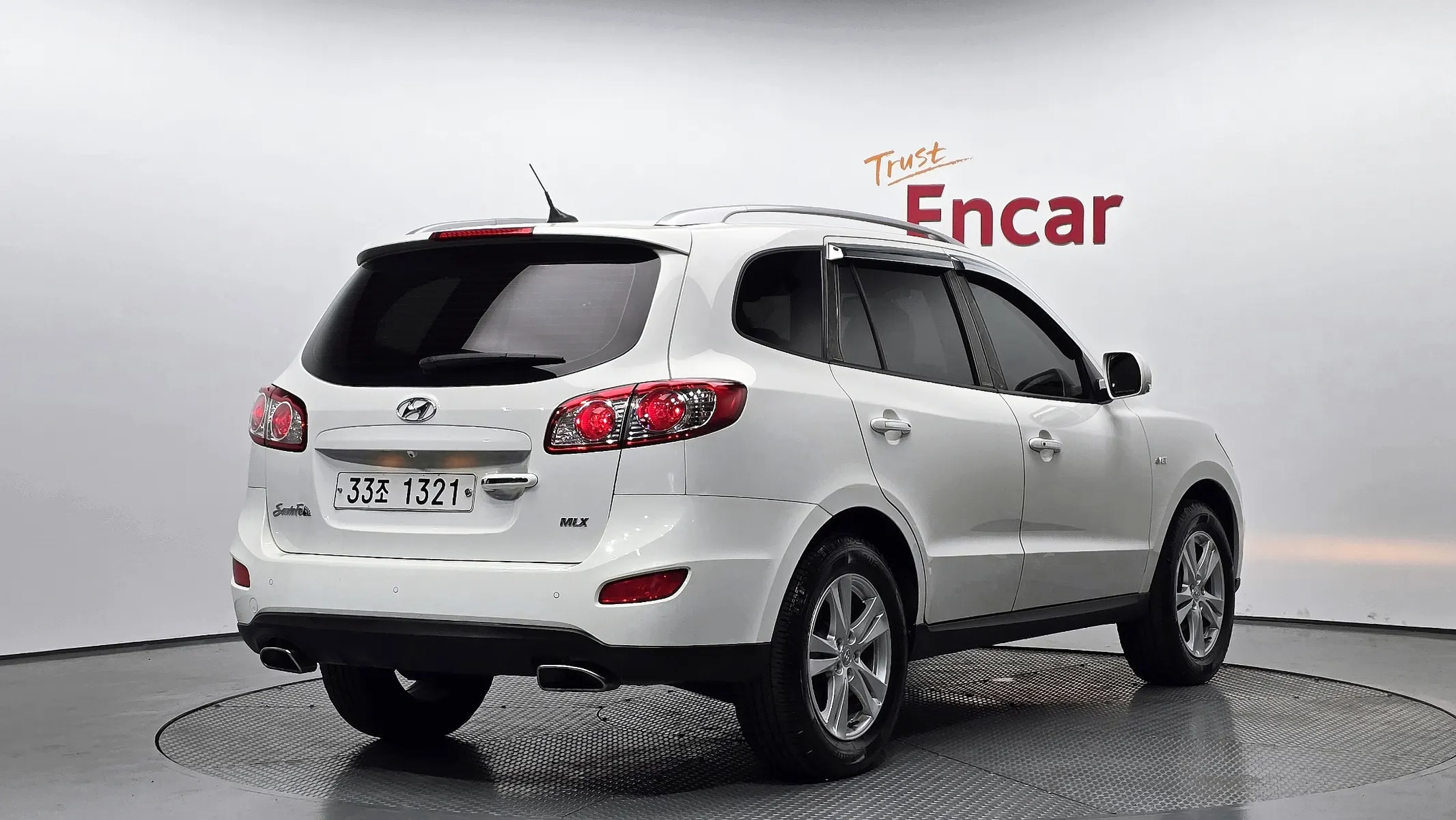 Hyundai CM 2WD(2.0 e-VGT) MLX 2011 2/32