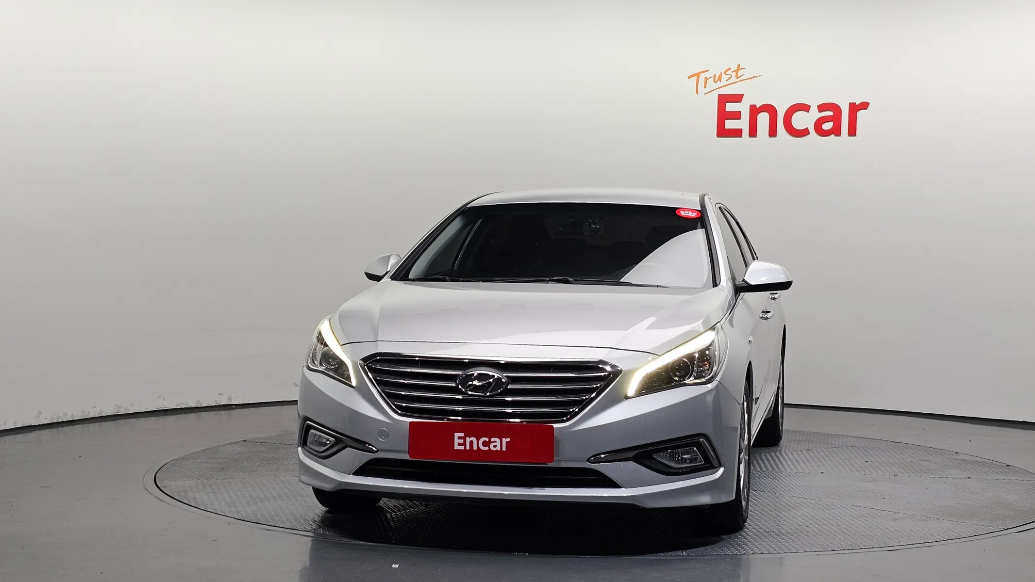 Hyundai LF 2.0 2016 2/5