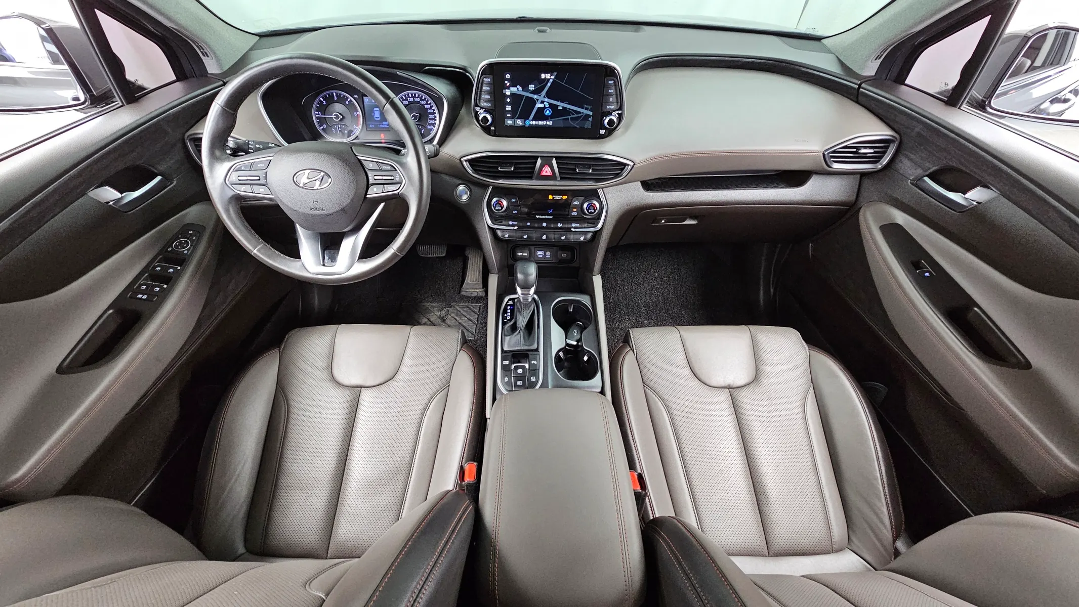 Hyundai TM 2.0 2WD 2019 4/5