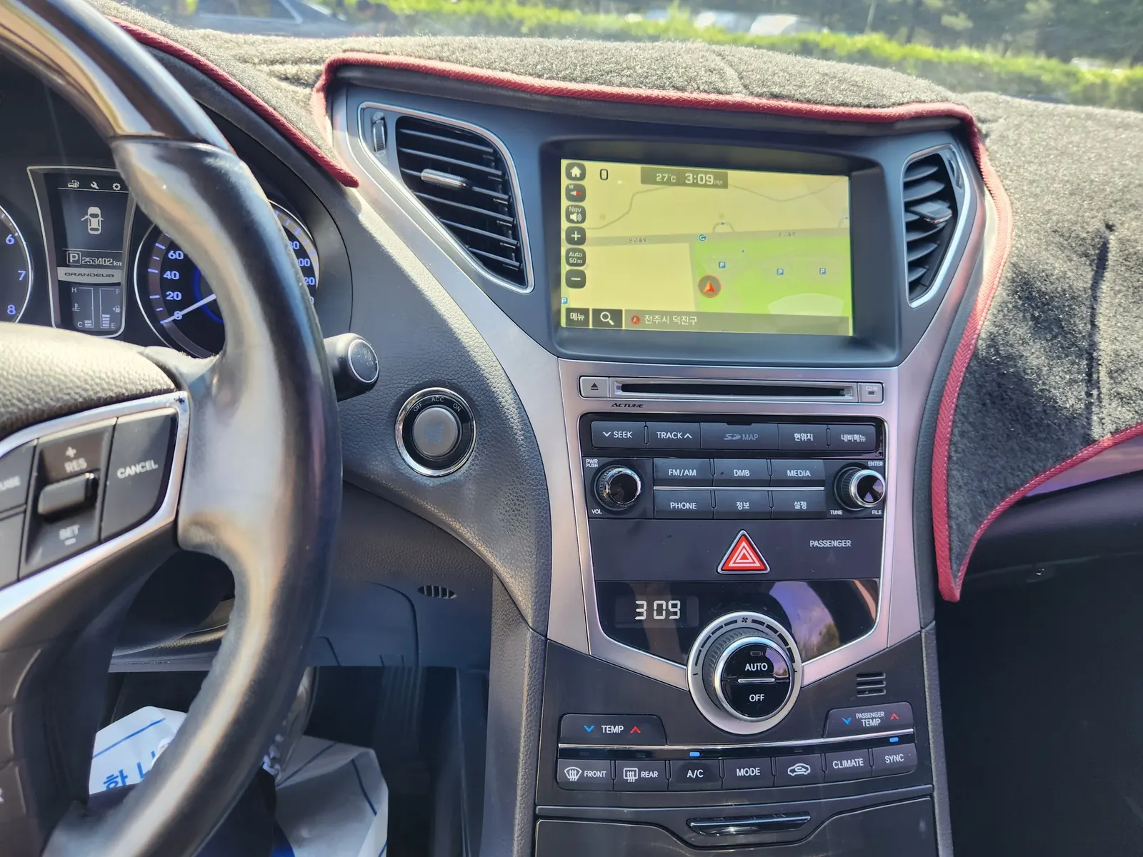 Hyundai Grandeur HG HG240 2015 20/21