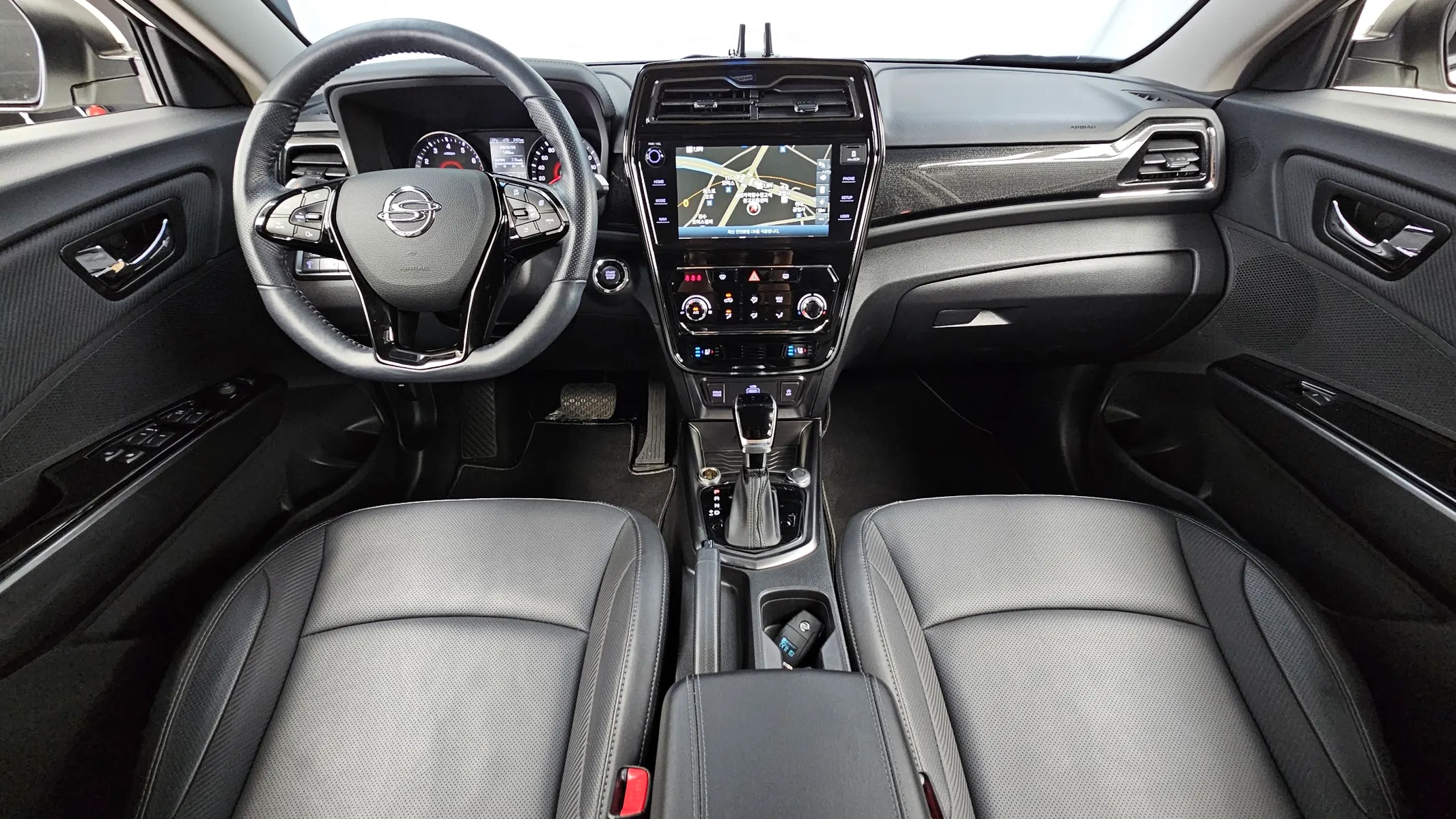 KG Mobility 베리 티볼리 1.5 2WD 2022 4/5