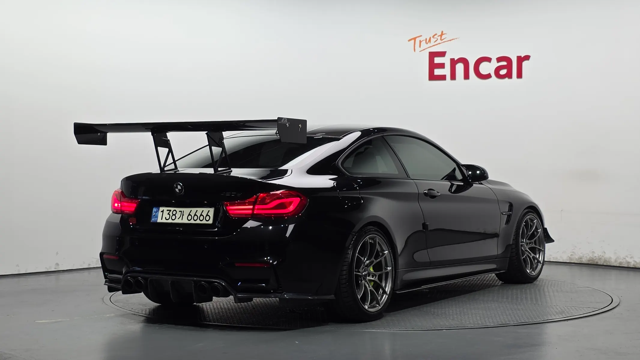 BMW M4 (F82) M4 2018 2/33