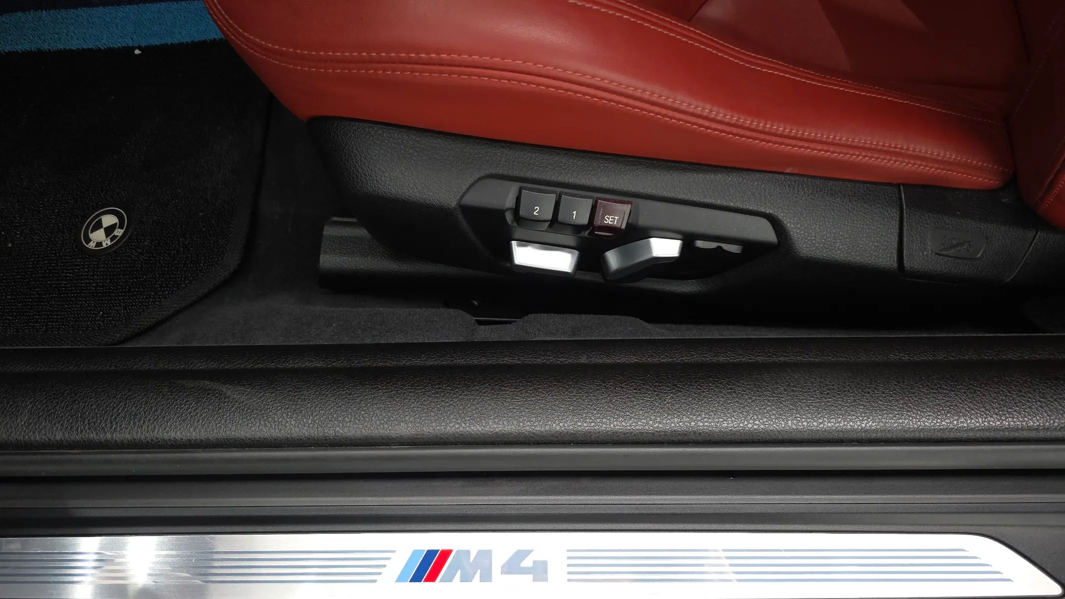 BMW M4 (F82) M4 2018 32/33