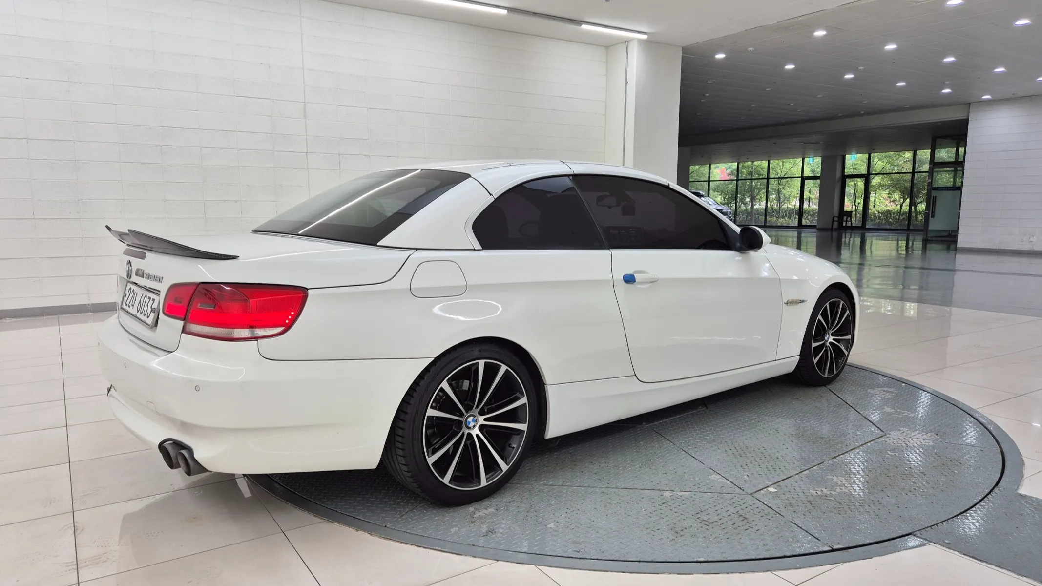 BMW 3 Series (E90) 328i 2008 2/20