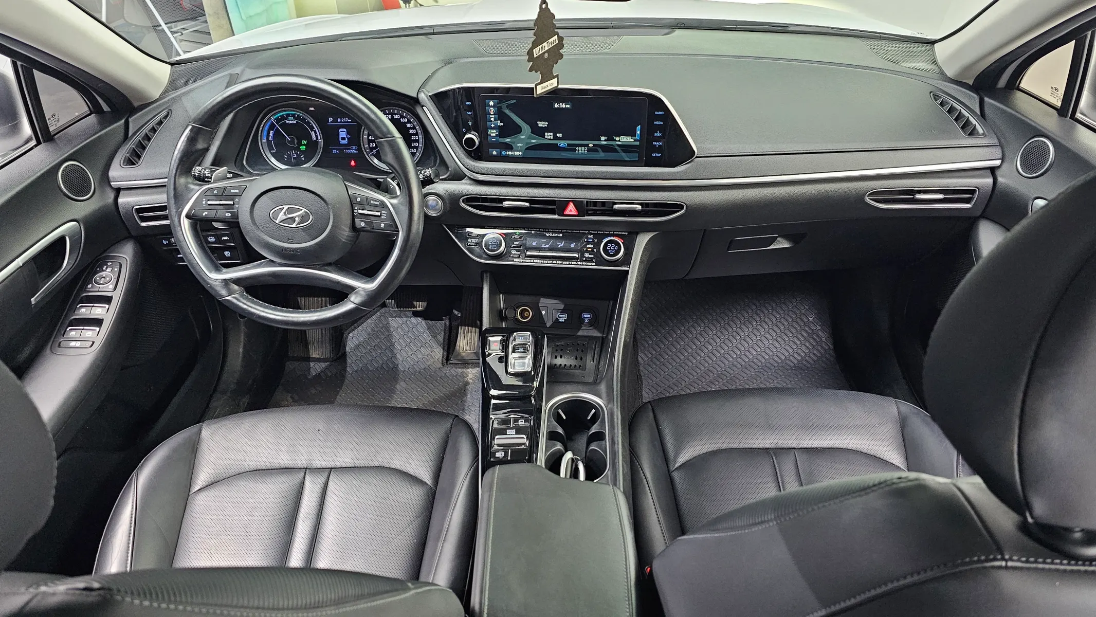 Hyundai (DN8) 2019 4/5