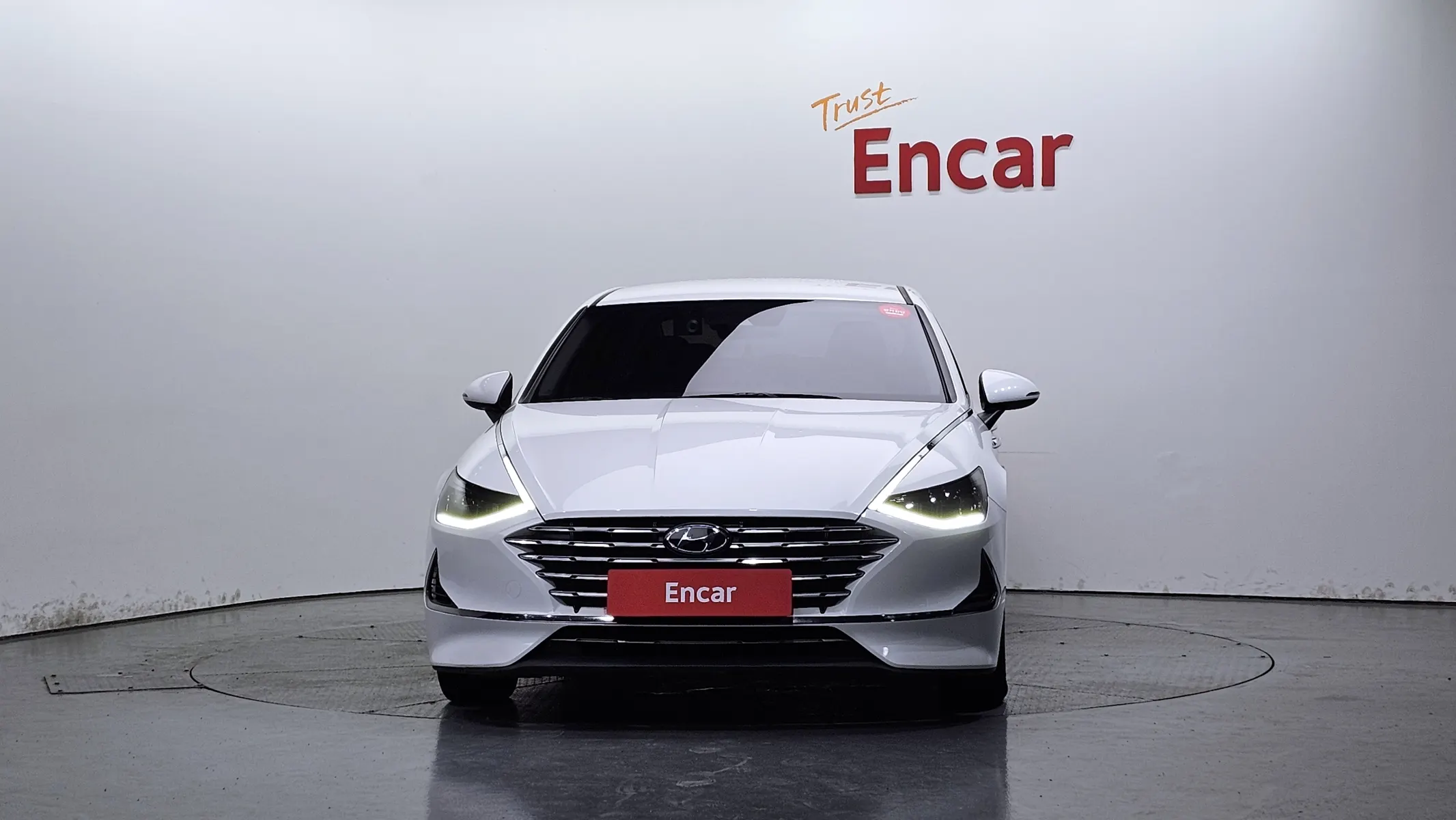 Hyundai (DN8) 2019 2/5