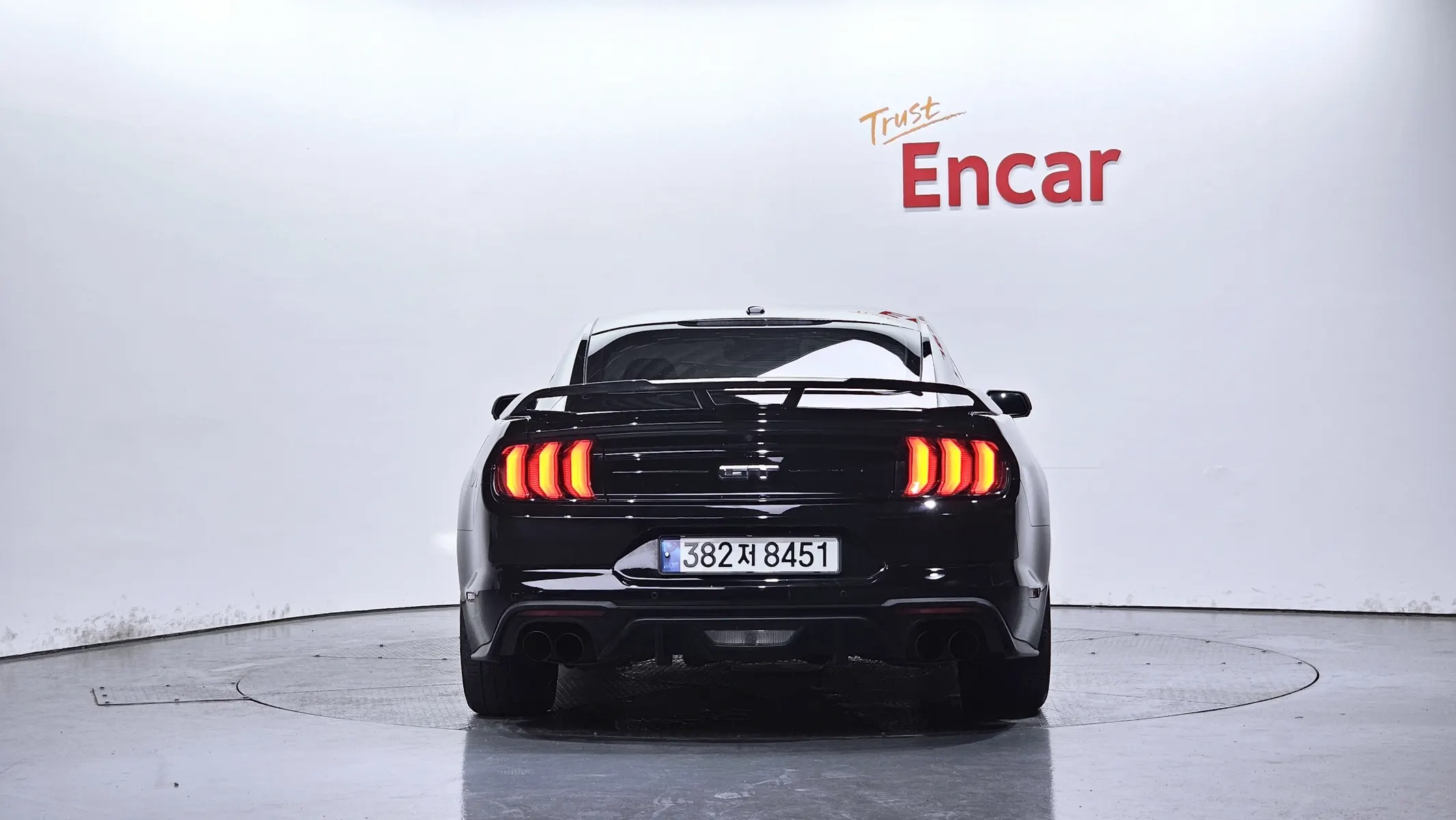 Ford 머스탱 GT 2019 3/5