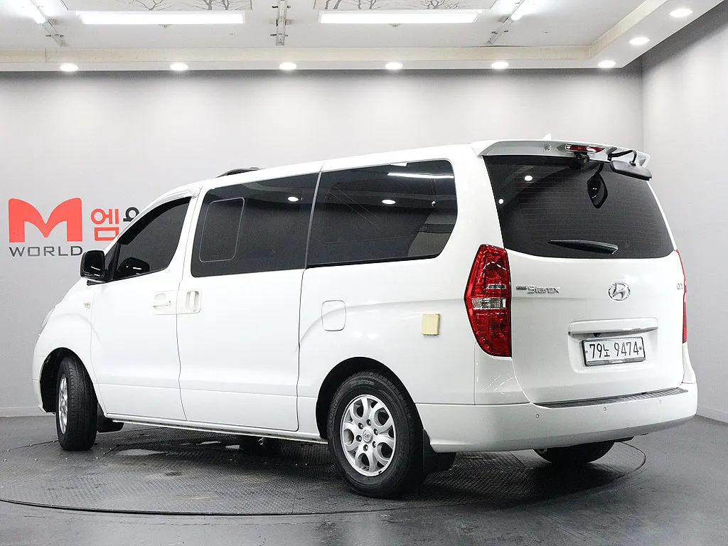 Hyundai Grand Starex 2015 3/5