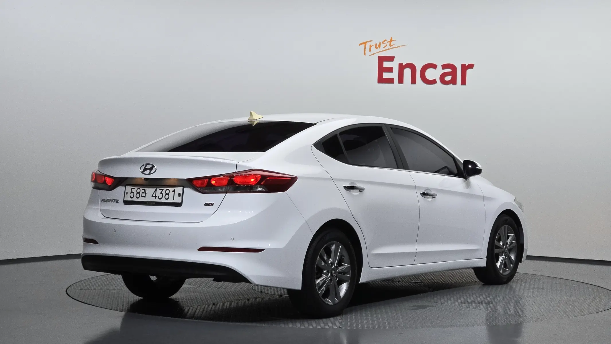 Hyundai AD 1.6 GDI 2017 2/31