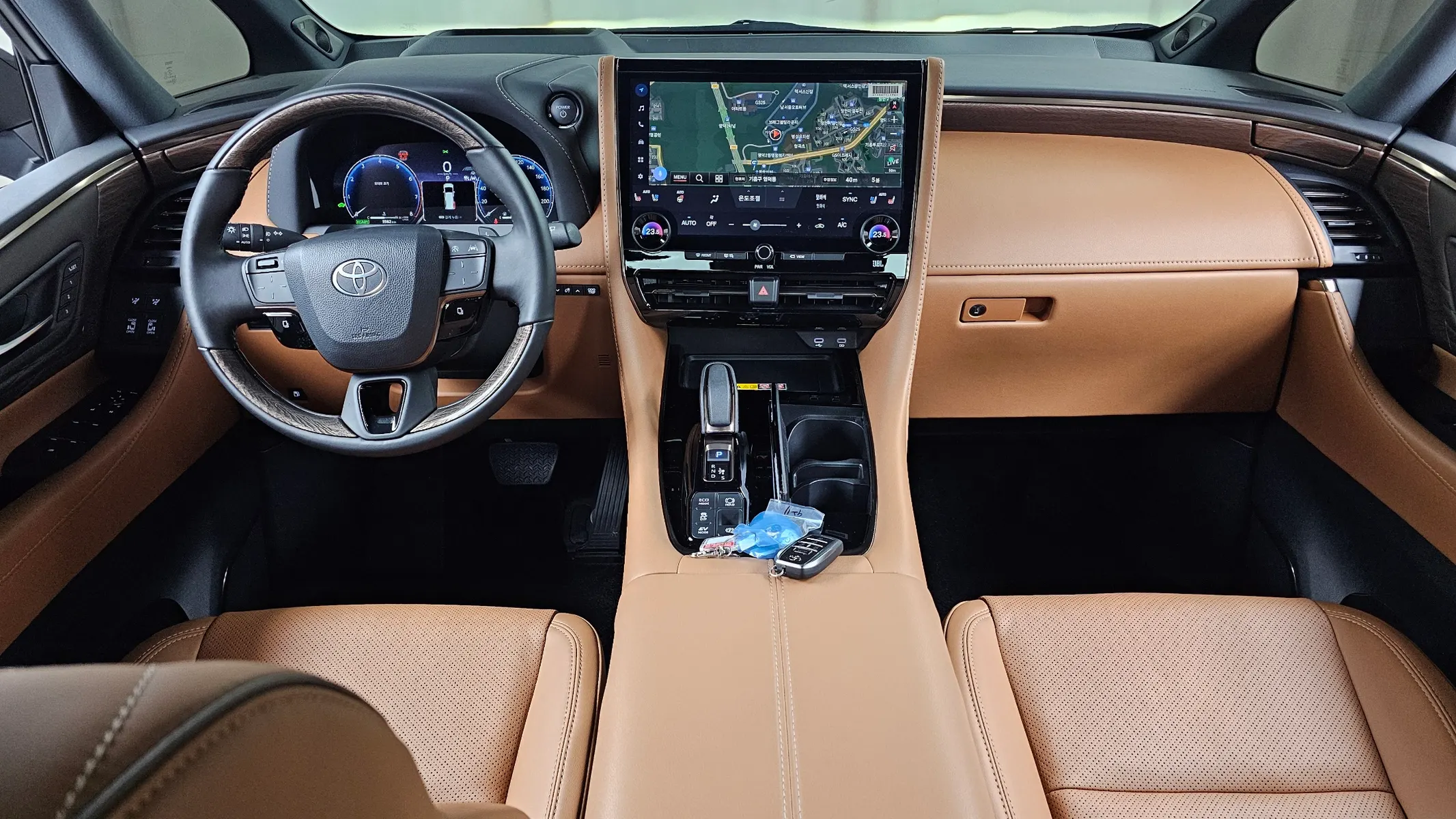 Toyota 4 2.5 HEV AWD 2025 4/5