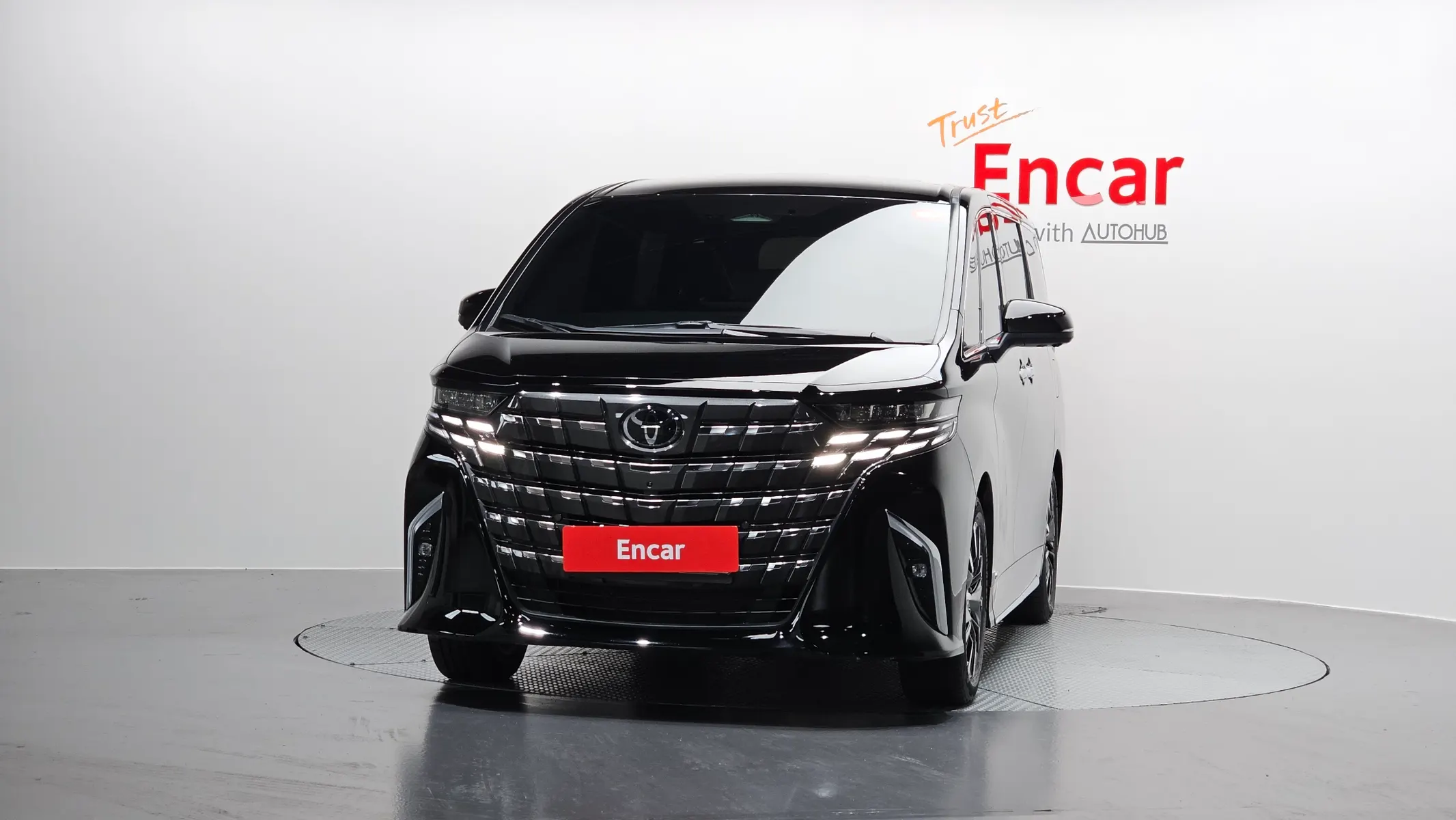 Toyota 4 2.5 HEV AWD 2025 2/5